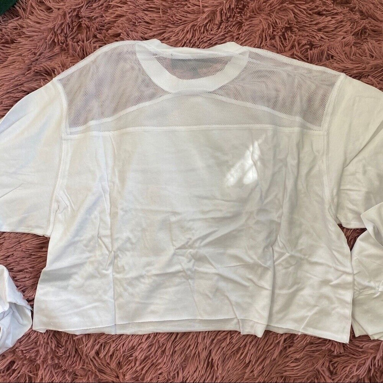Other NWT Kendall & Kylie White Mesh Shoulder Long Sleeve Crop Top Size S / US 4 / IT 40 - 1 Thumbnail