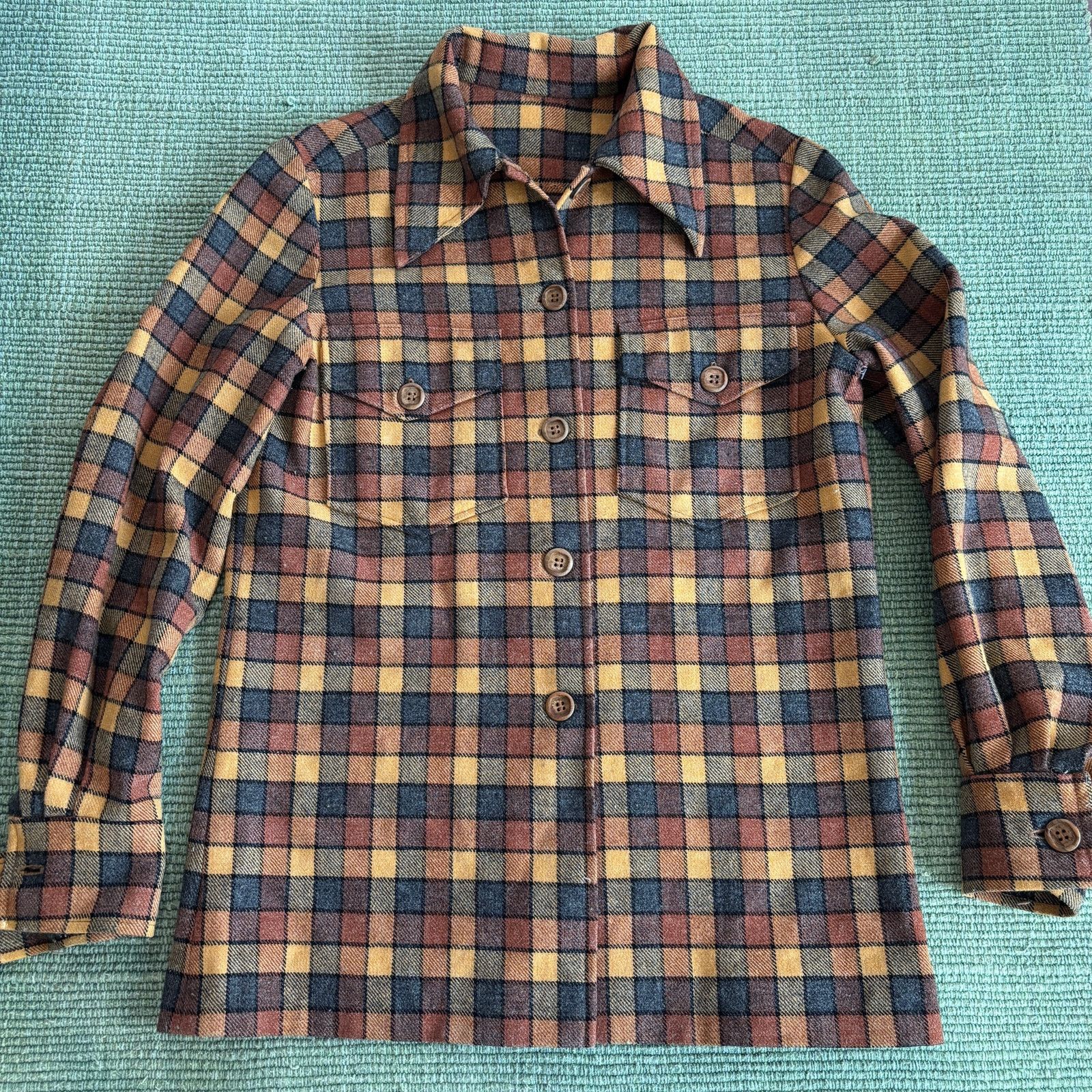Vintage Vintage 60s 70s Wool Plaid Flannel Shirt Blouse Wood Buttons Size US M / EU 48-50 / 2 - 2 Thumbnail