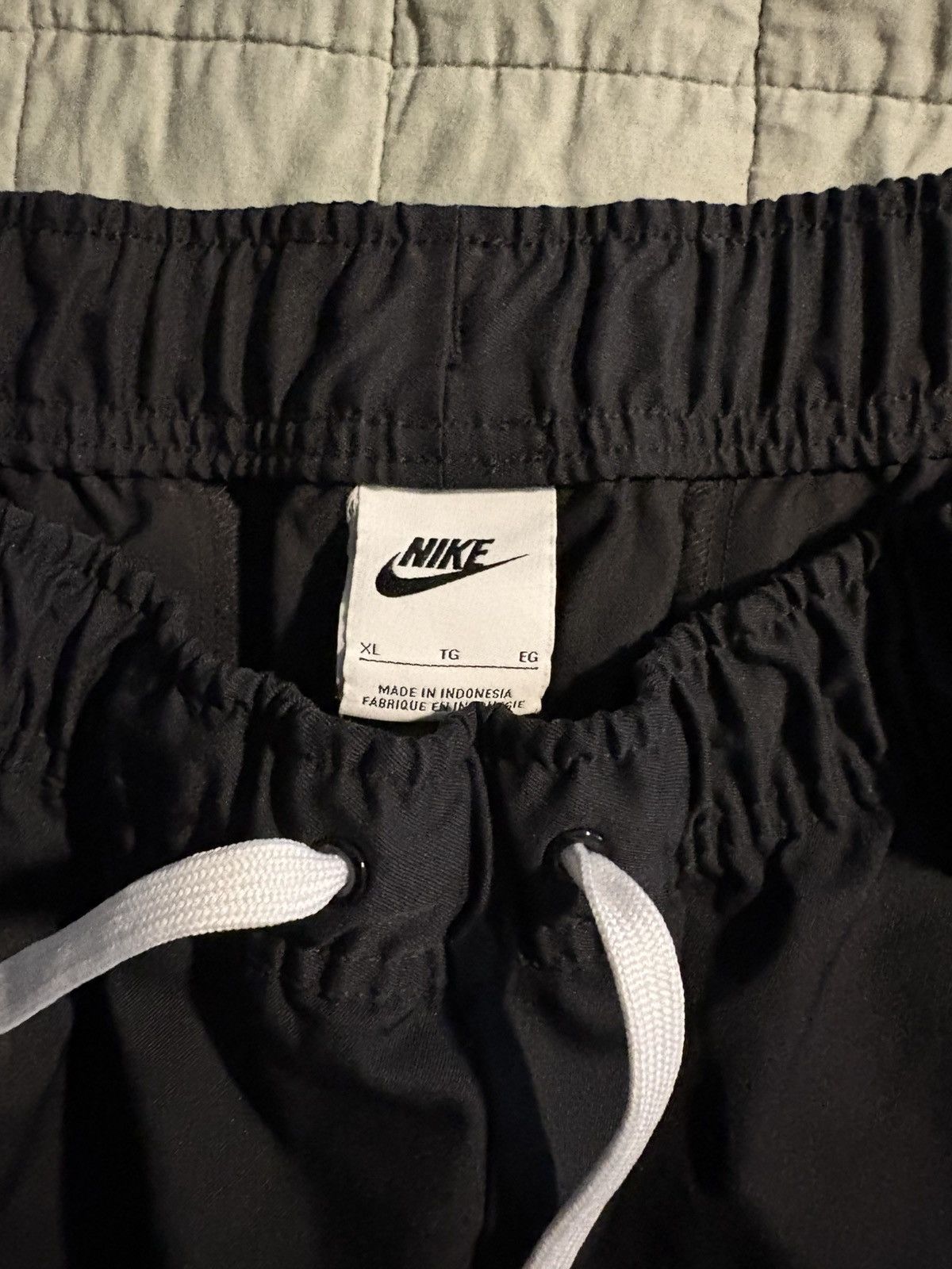 Nike Nike mens black XL pants Size US 36 / EU 52 - 2 Thumbnail