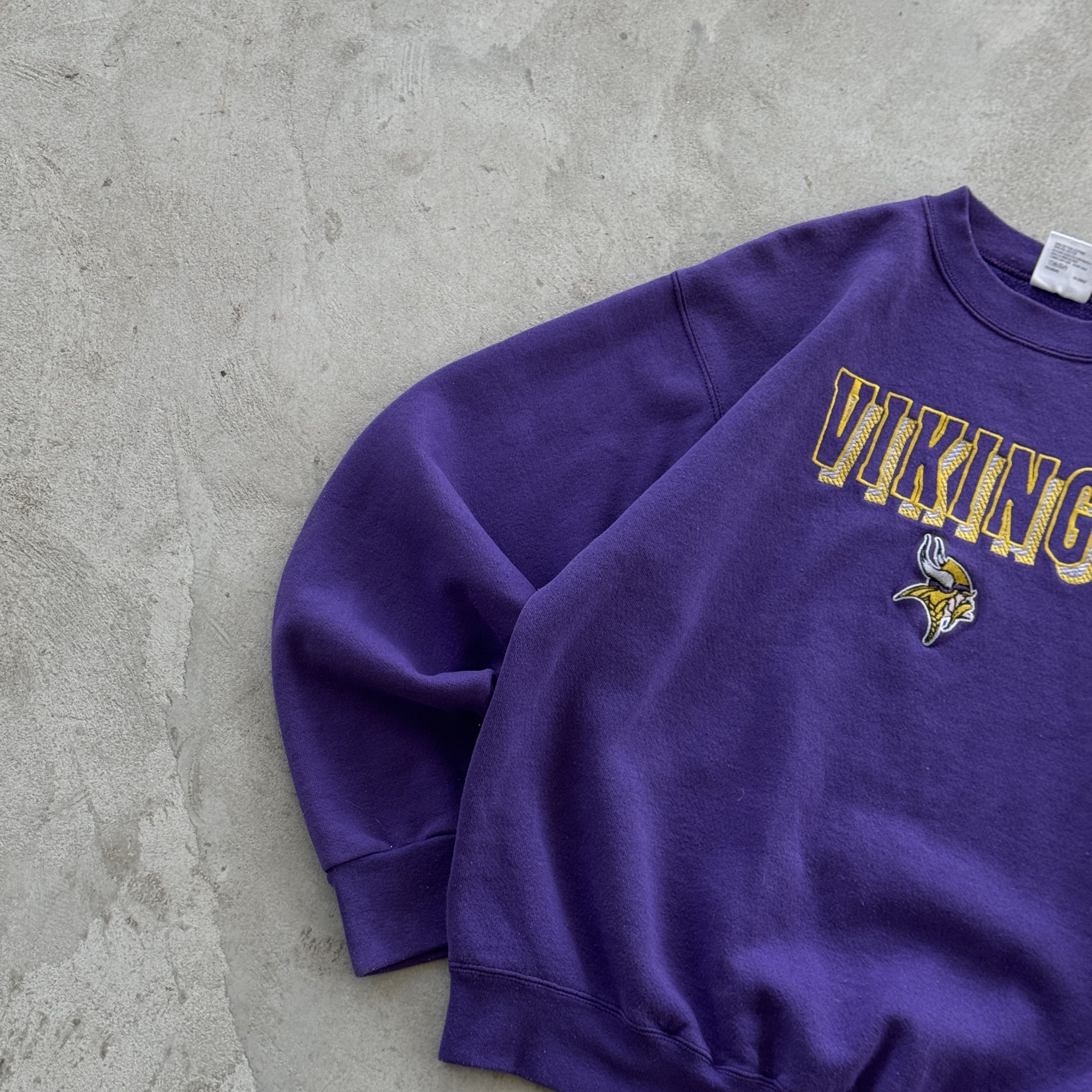 Tultex Vintage Tultex Minnesota Vikings Sweatshirt Purple Size L Size US L / EU 52-54 / 3 - 3 Thumbnail