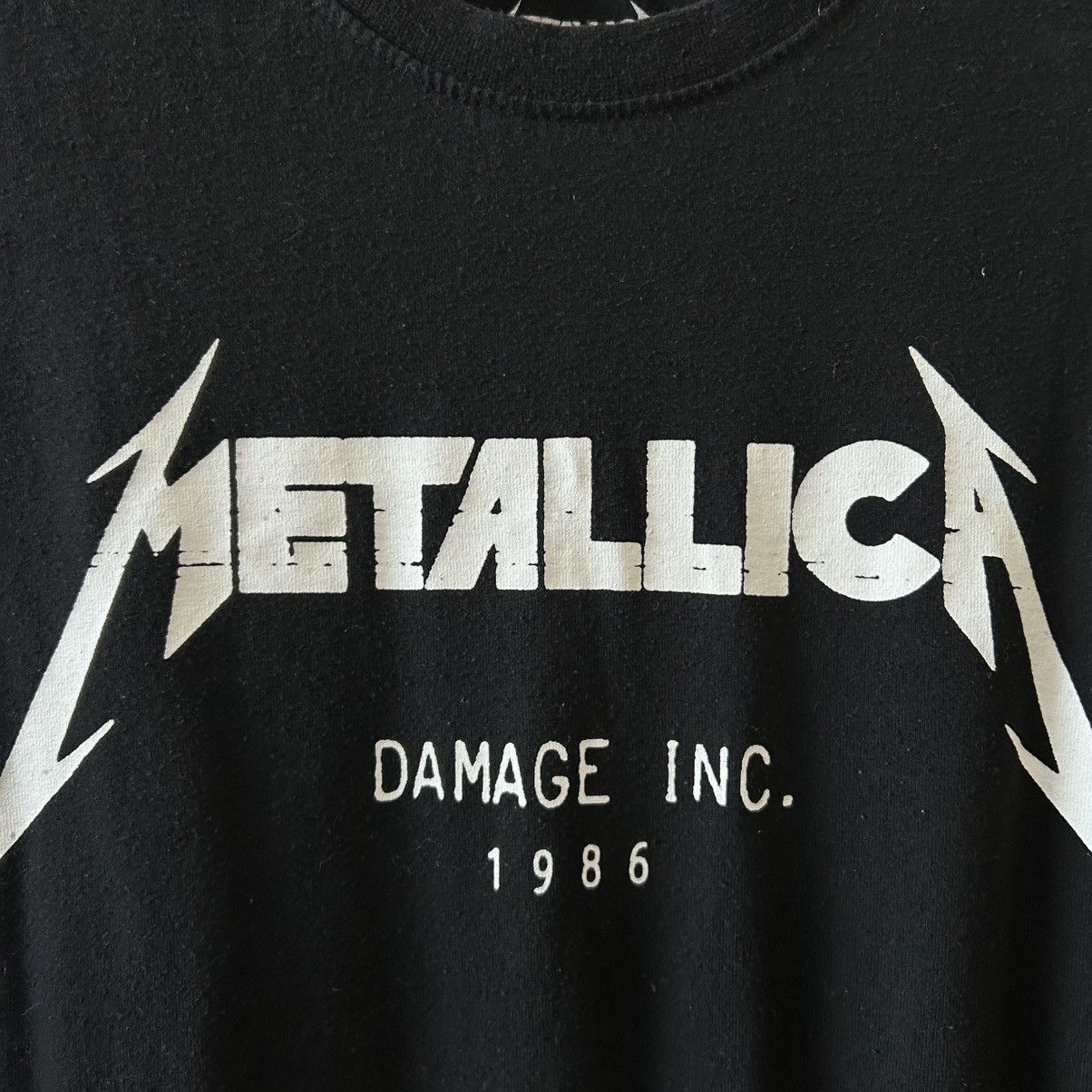 Band Tees Vintage Metallica Big Logo all stars rock band tee size M Size US M / EU 48-50 / 2 - 4 Thumbnail
