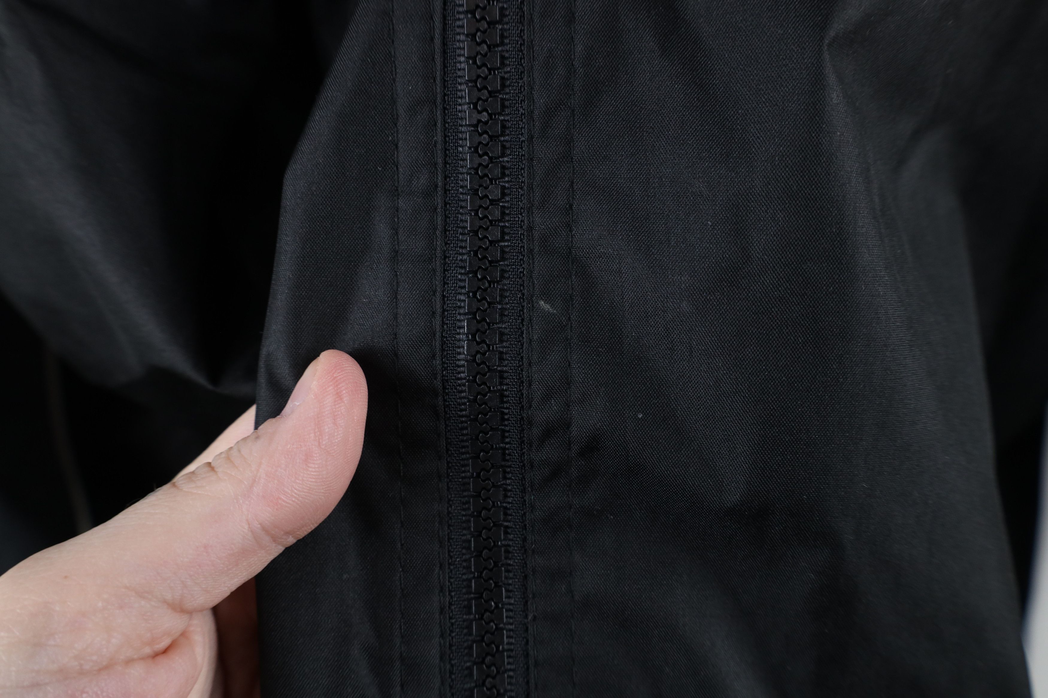 Vintage Vintage Spell Out Ford Motor Co F-150 Hooded Jacket Black Size US L / EU 52-54 / 3 - 5 Thumbnail