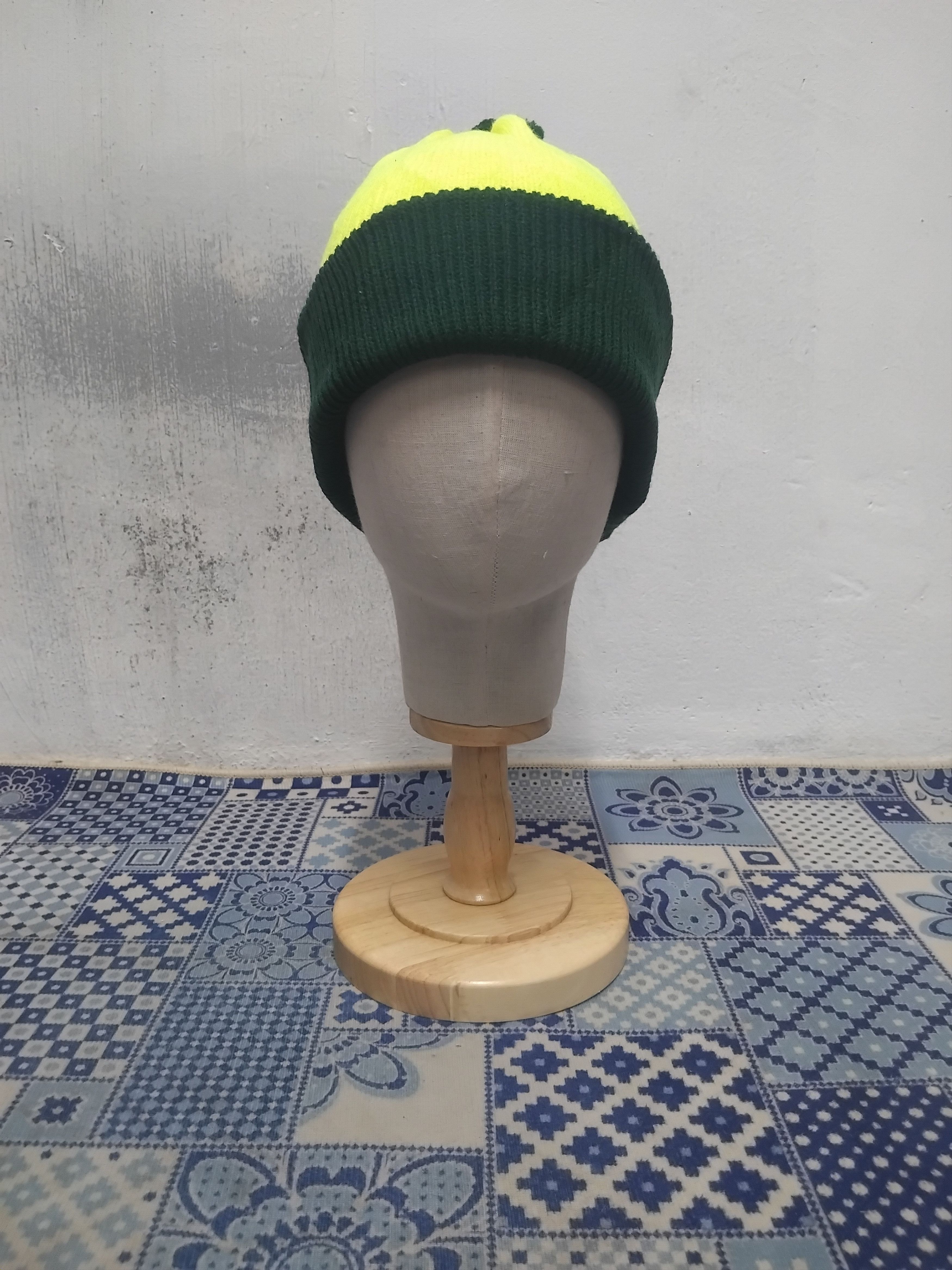 Japanese Brand 2 colour green Made in Japan Beanie Size ONE SIZE - 1 Thumbnail