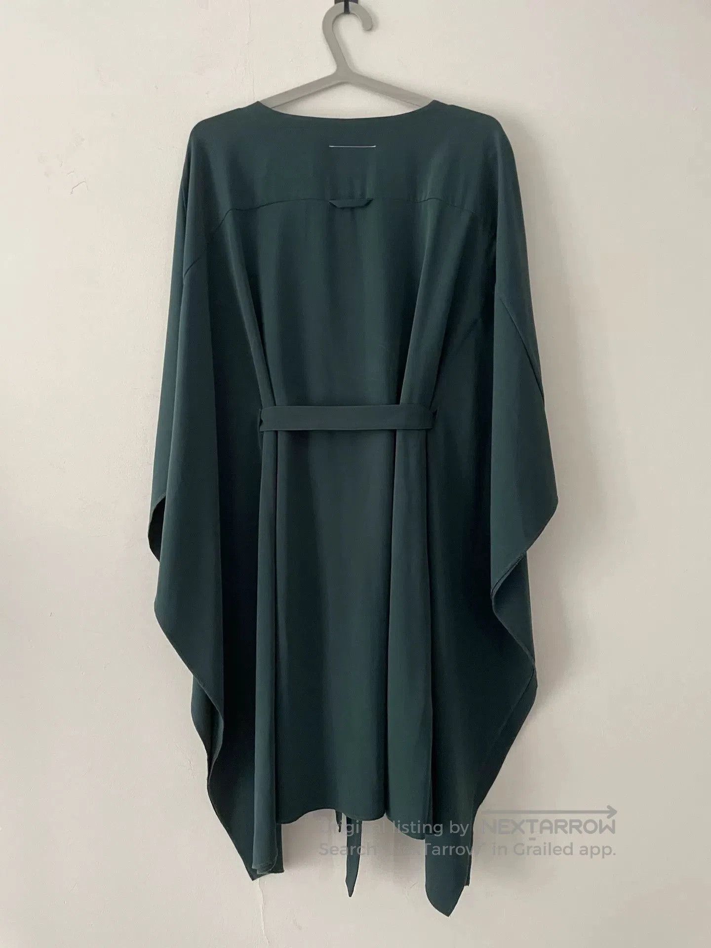MM6 unique oversized cape sleeve top. Size XXS / US 00 / IT 34 - 2 Thumbnail