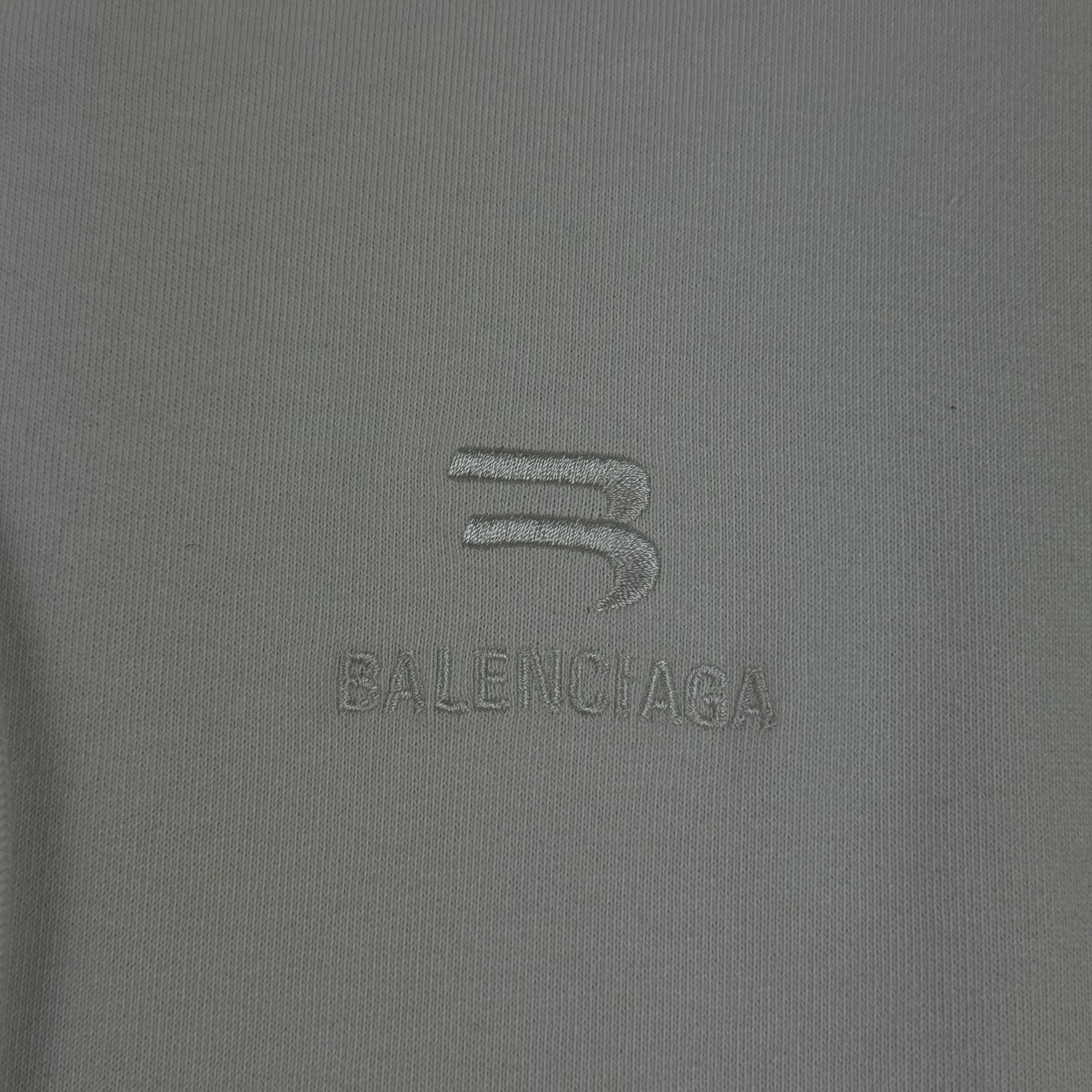 Balenciaga BALENCIAGA 3B Chest Logo Hoodie Cream Size US S / EU 44-46 / 1 - 13 Thumbnail