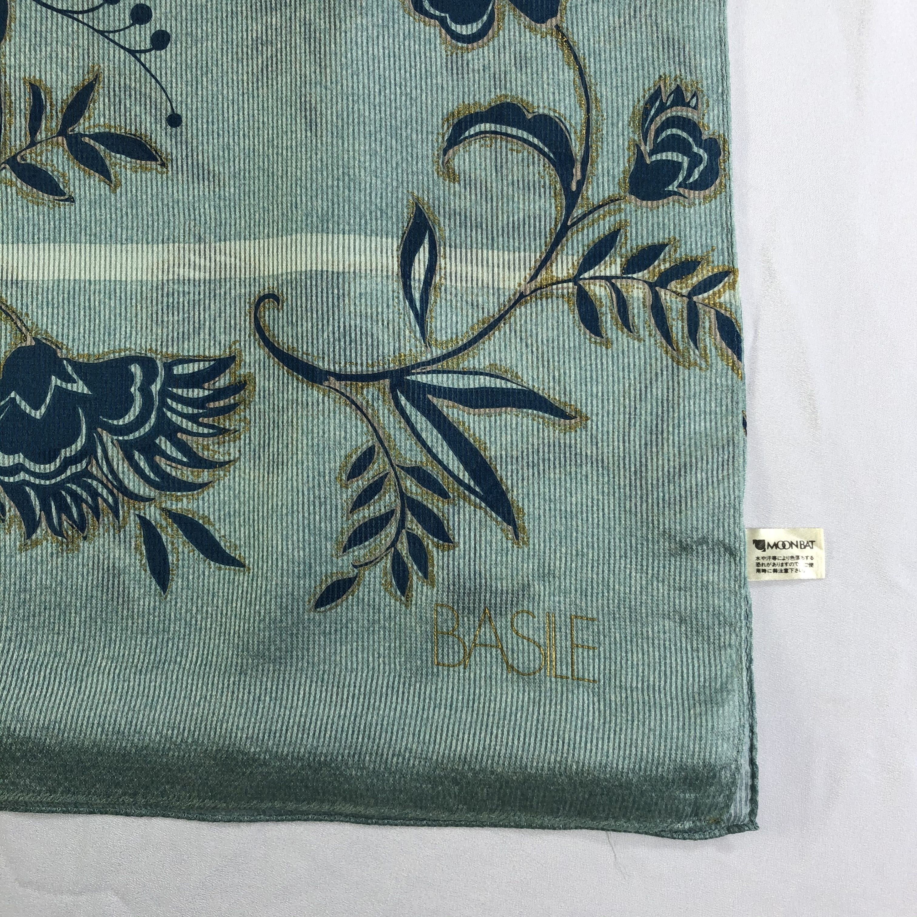 Vintage Vintage Basile Silk Scarf Size ONE SIZE - 4 Thumbnail
