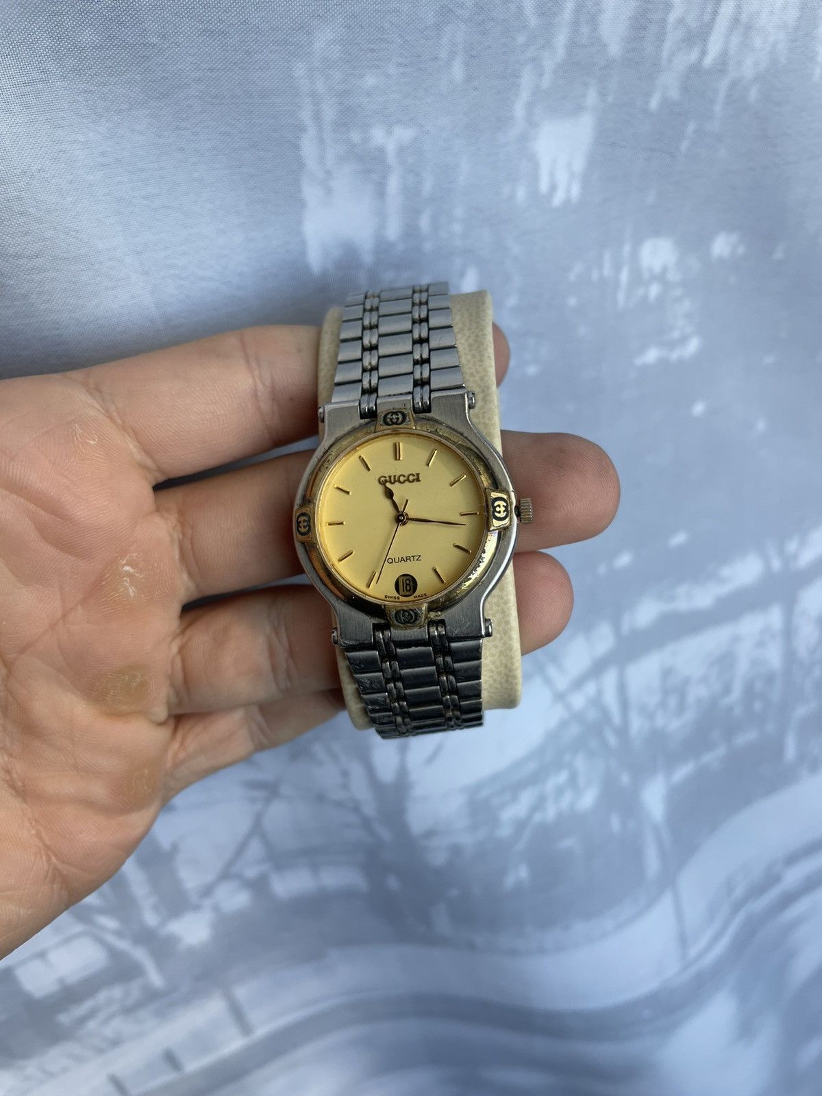 Gucci Gucci Watch 9000M Size ONE SIZE - 3 Thumbnail