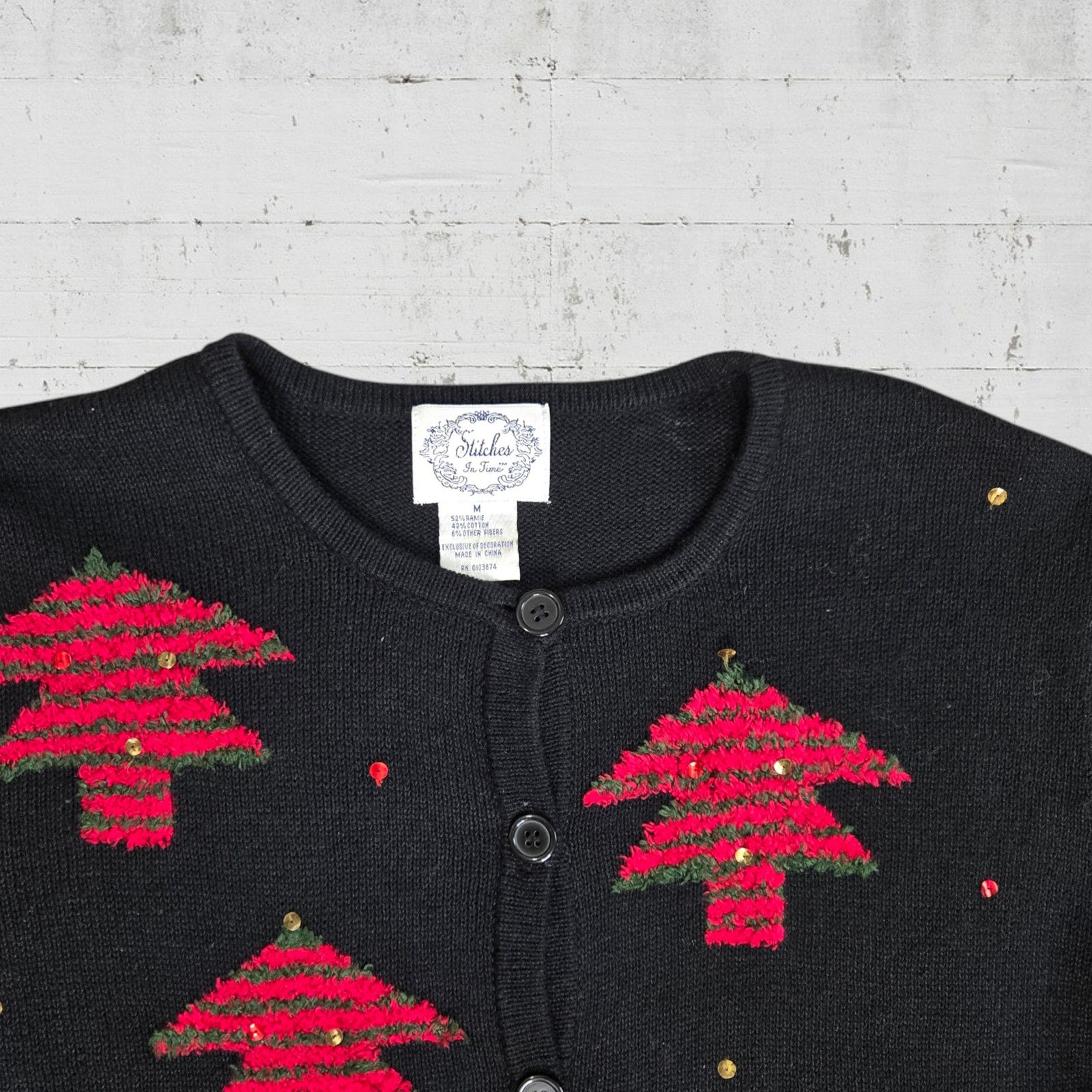 Vintage 90s Vintage Black Red Tree Sequin Cardigan Size Medium Size M / US 6-8 / IT 42-44 - 3 Thumbnail