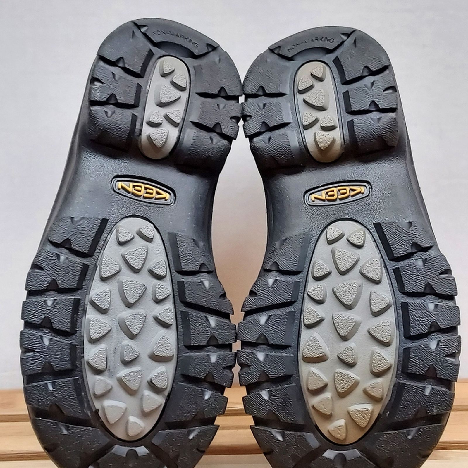 KEEN KEEN Womens | Green | Kaci II Leather Oxford Shoes Size 6.5 Size US 6.5 / IT 36.5 - 4 Thumbnail