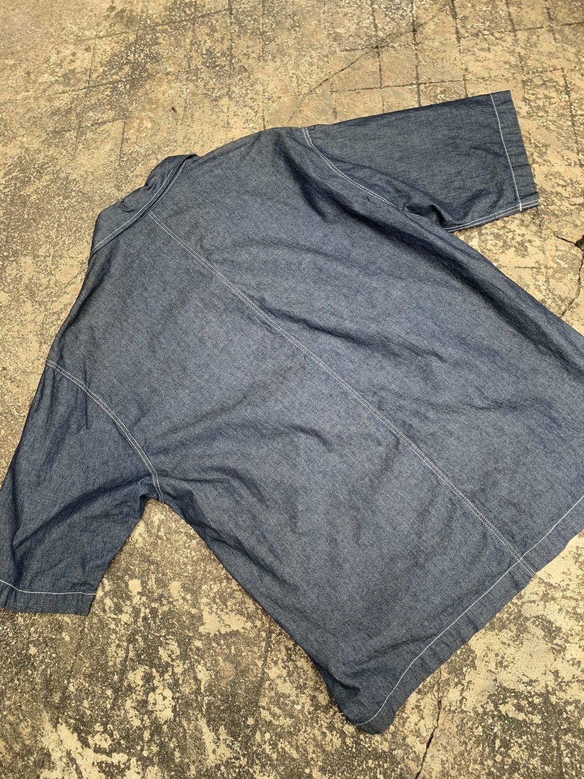 GU × Japanese Brand × Uniqlo GU Global Uniqlo Japan Denim Like Blue Oversize Shirt Size US L / EU 52-54 / 3 - 2 Thumbnail