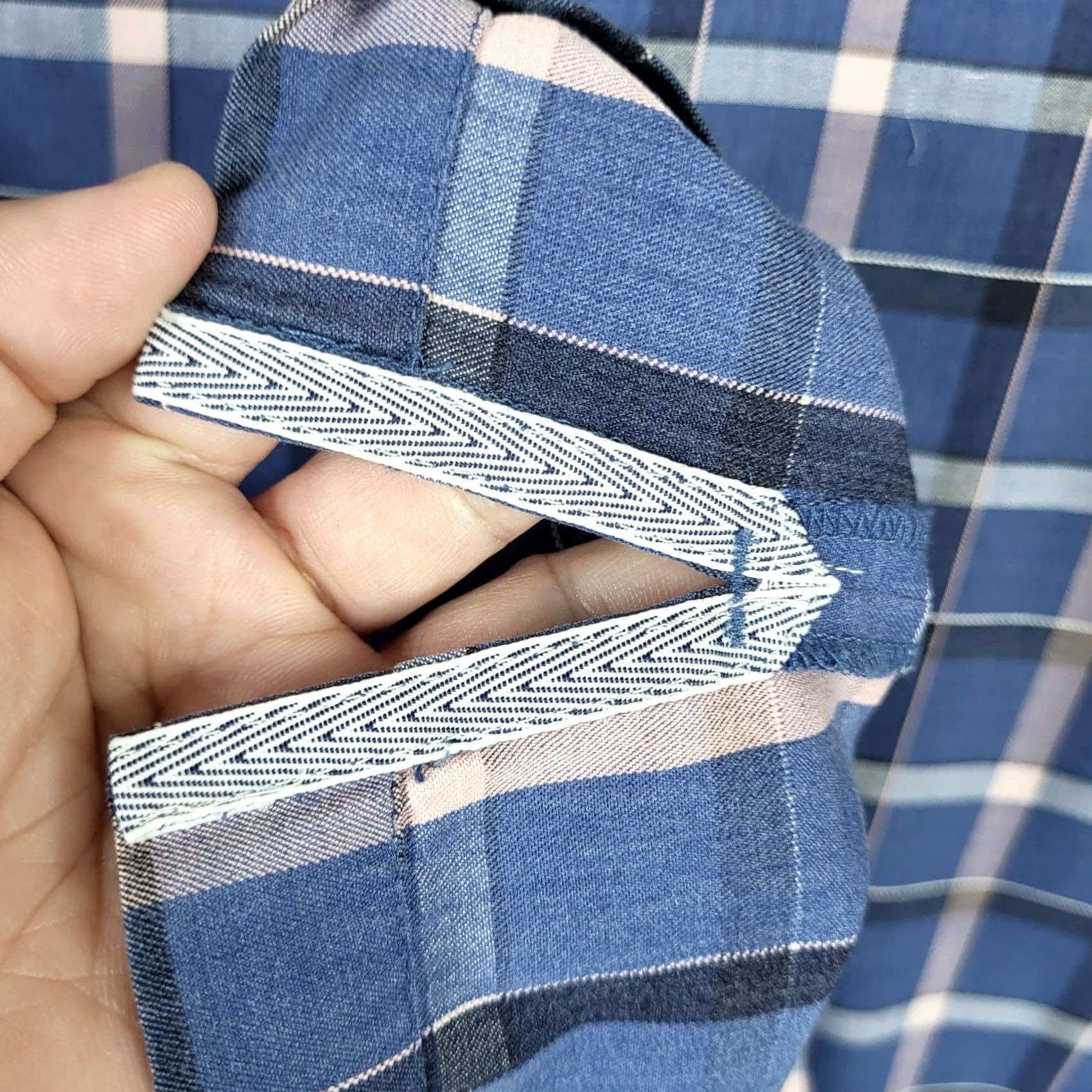 Tommy Bahama Tommy Bahama Mens plaid check button up shirt Size M Size US M / EU 48-50 / 2 - 7 Thumbnail