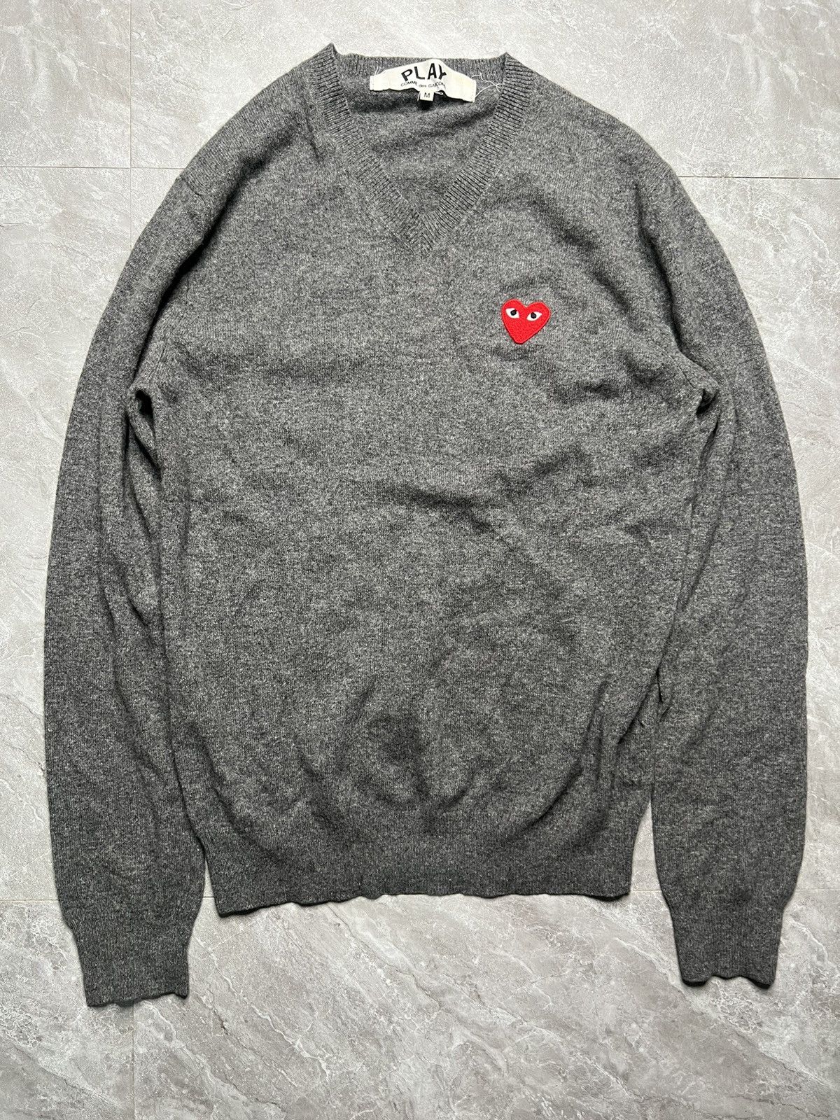 Comme des Garcons PLAY Play CDG F/W 04 Chest heart Logo Wool Sweater Size US M / EU 48-50 / 2 - 1 Thumbnail