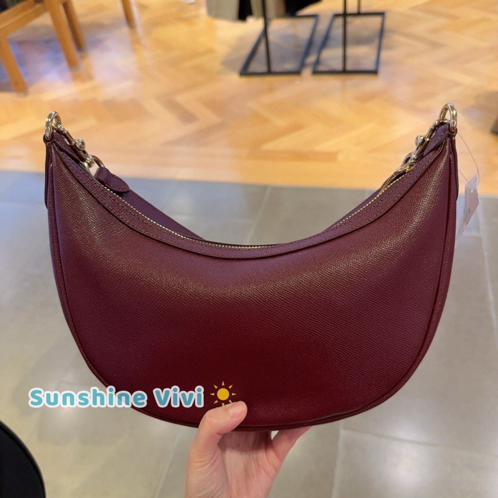 Coach NWT Coach Aria Shoulder Bag CCL28 leather DARK WINE Size ONE SIZE - 4 Thumbnail