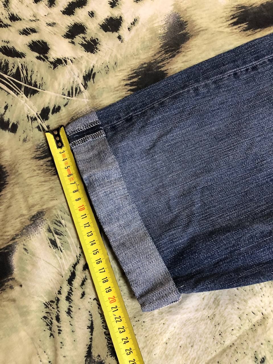 Levi's Levi's 501 Button Fly Cuffed Denim Shorts Blue Men's Size US 36 / EU 52 - 8 Thumbnail