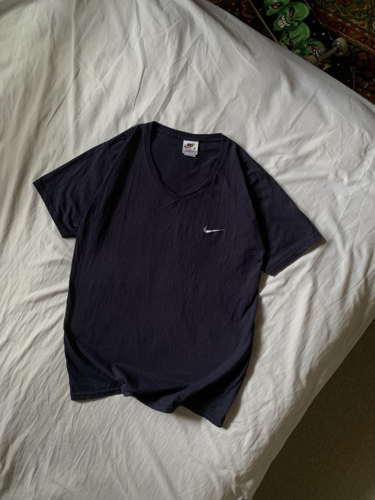 Nike Vintage Nike made in usa v neck tee shirt Size US L / EU 52-54 / 3 - 2 Thumbnail