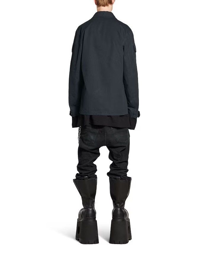 Balenciaga o1bcso1str0426 Military Shirt in Dark Grey Size US S / EU 44-46 / 1 - 4 Thumbnail