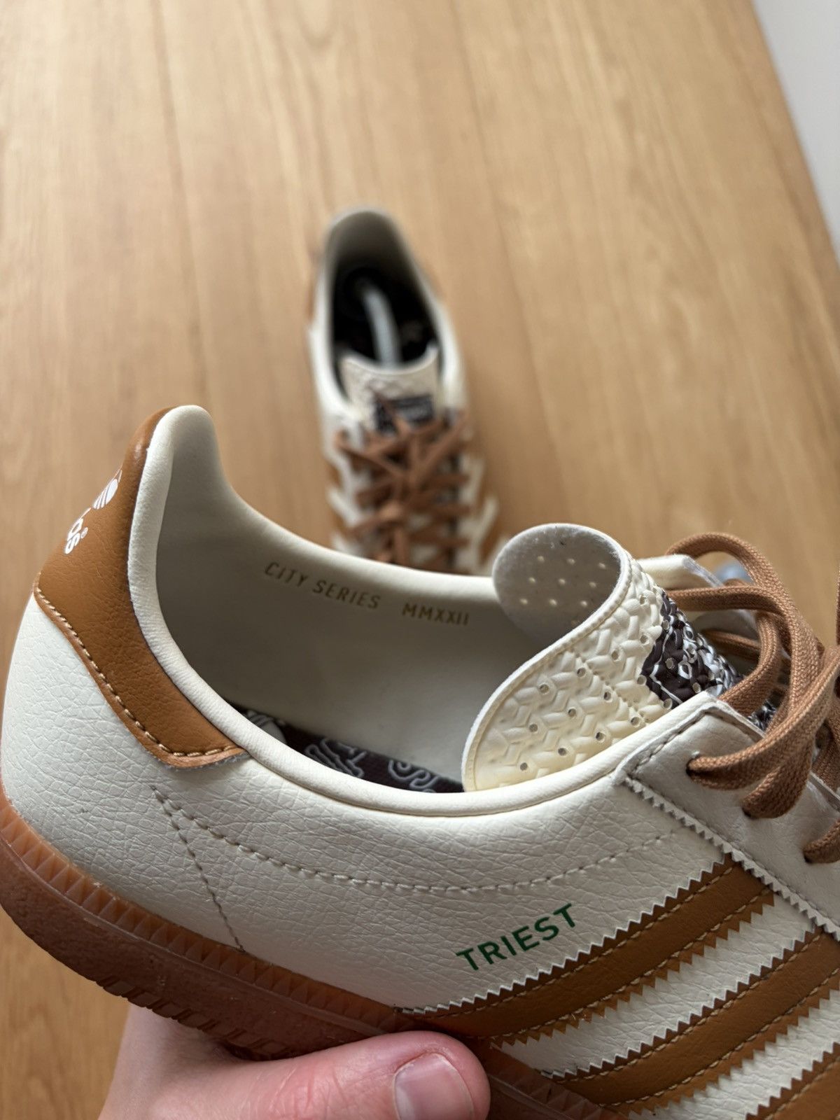 Adidas Adidas Samba City Series Triest | Size 42 2/3 | Sold Out Size US 9 / EU 42 - 5 Thumbnail