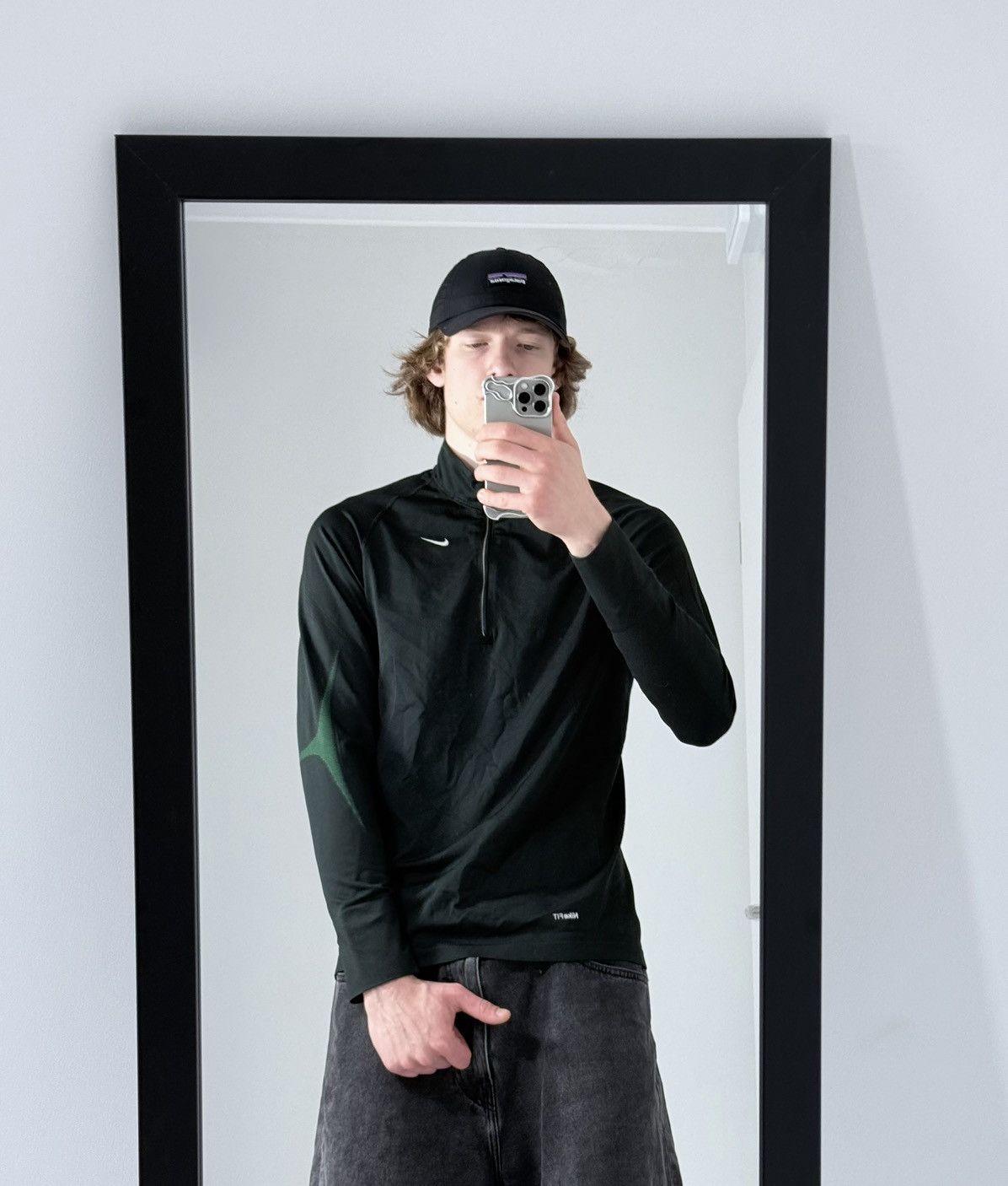 Nike Vintage Nike y2k streetwear turtleneck avantgarde sweater Size US L / EU 52-54 / 3 - 3 Thumbnail