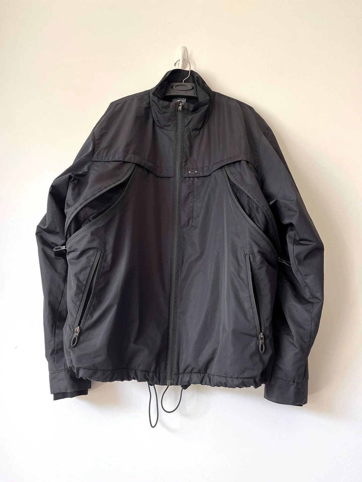 Oakley Oakley Vintage Nylon Jacket 00s XL Size US XL / EU 56 / 4 - 3 Thumbnail