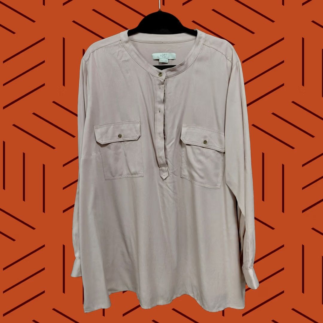 Loft LOFT Plus Button-Front Blouse Beige Long Sleeve Women Size 22 Plus Size 3XL / US 20-22 - 1 Thumbnail