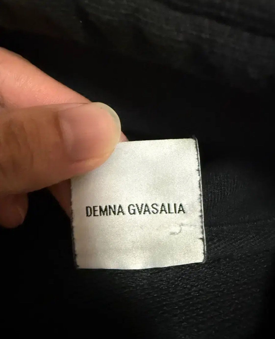 Vetements Vetements Total Darkness Hoodie Size US M / EU 48-50 / 2 - 5 Thumbnail