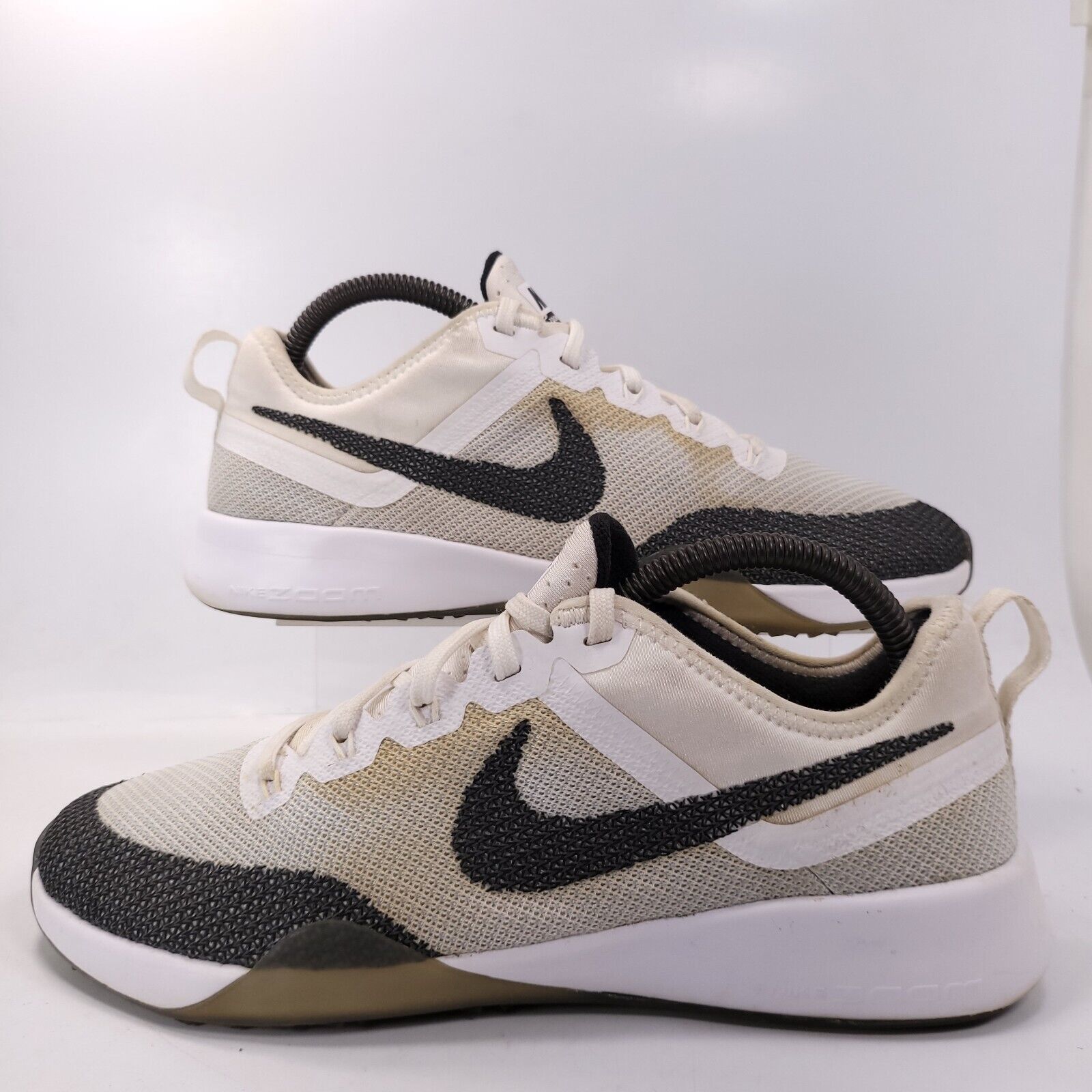 Nike Nike Zoom Dynamic Shoe Women Size 8.5 849803-100 White Black Size US 8.5 / IT 38.5 - 5 Thumbnail