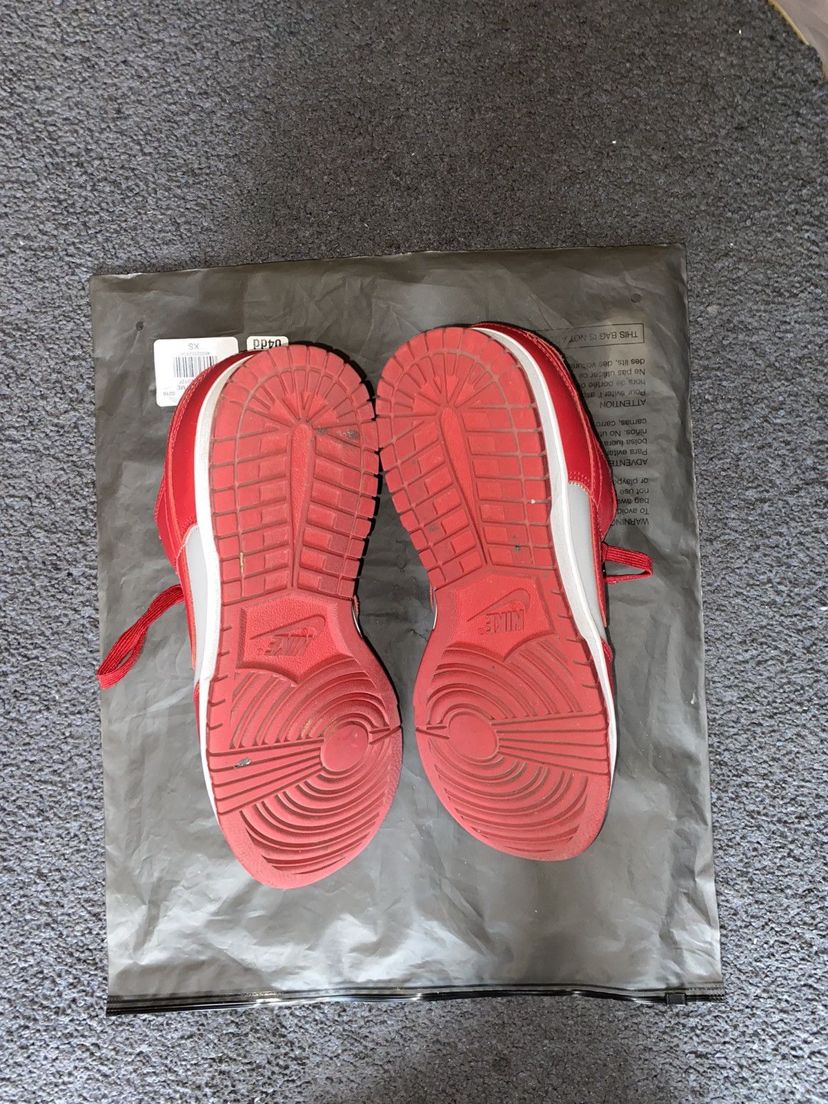Nike UNLV Nike Dunk Low Size 10.5 Size US 10.5 / EU 43-44 - 6 Thumbnail