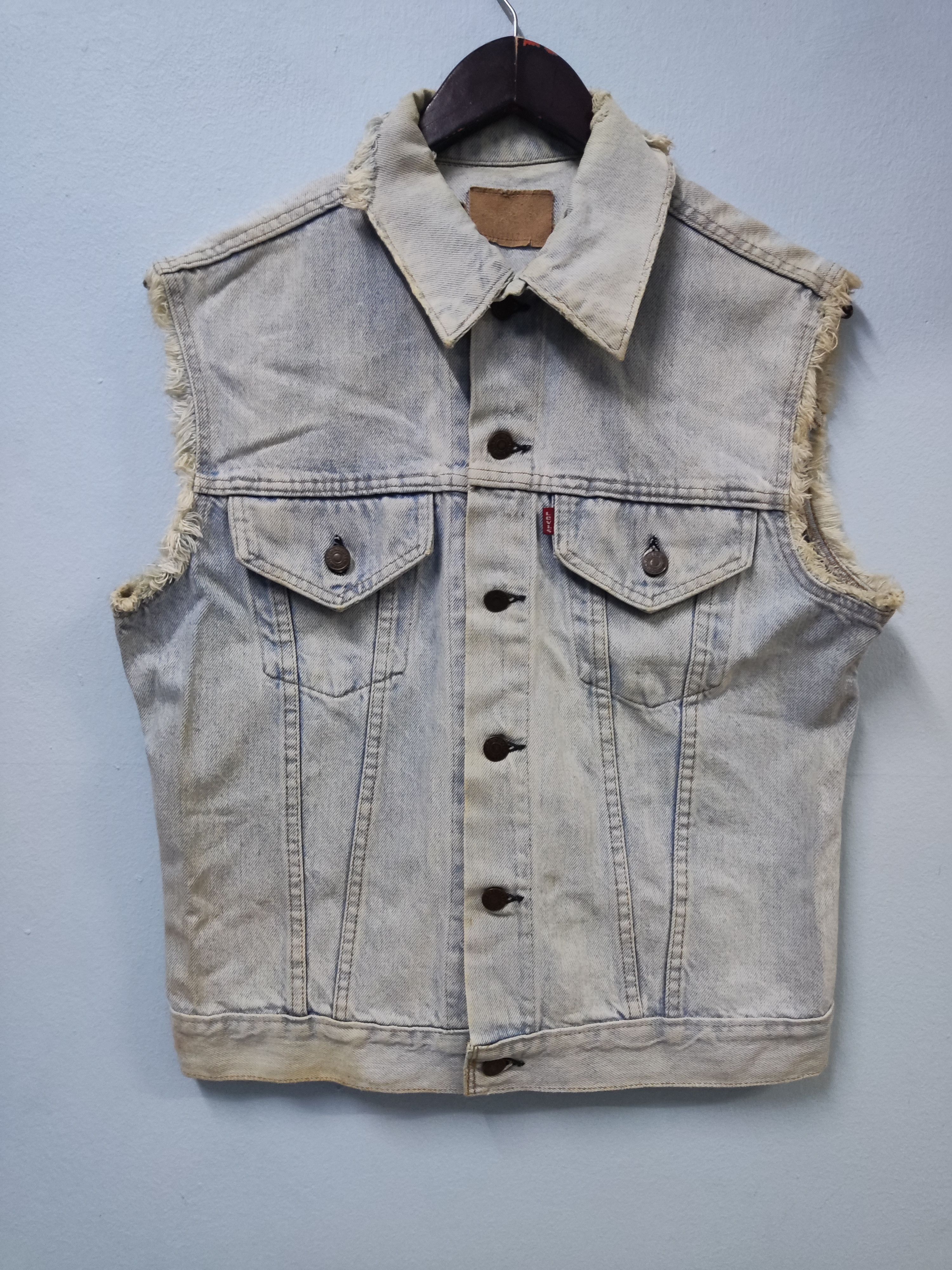 Levi's Vintage 70s Levis 07505-0217 Trucker Sleeveless Denim Jacket Size US M / EU 48-50 / 2 - 1 Thumbnail