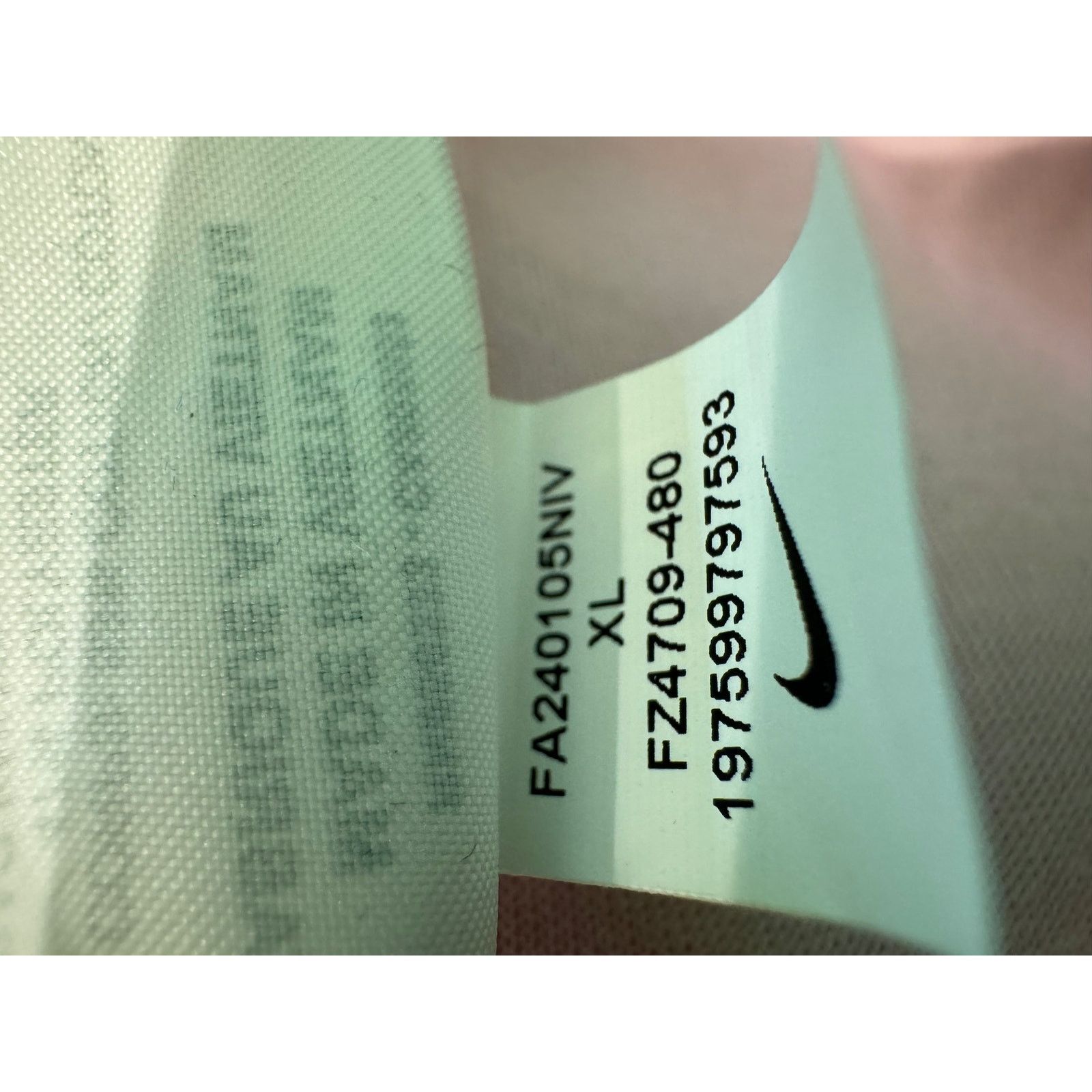 Nike Nike Tech Navy & Pink Zip Up Hoodie Size US XL / EU 56 / 4 - 6 Thumbnail