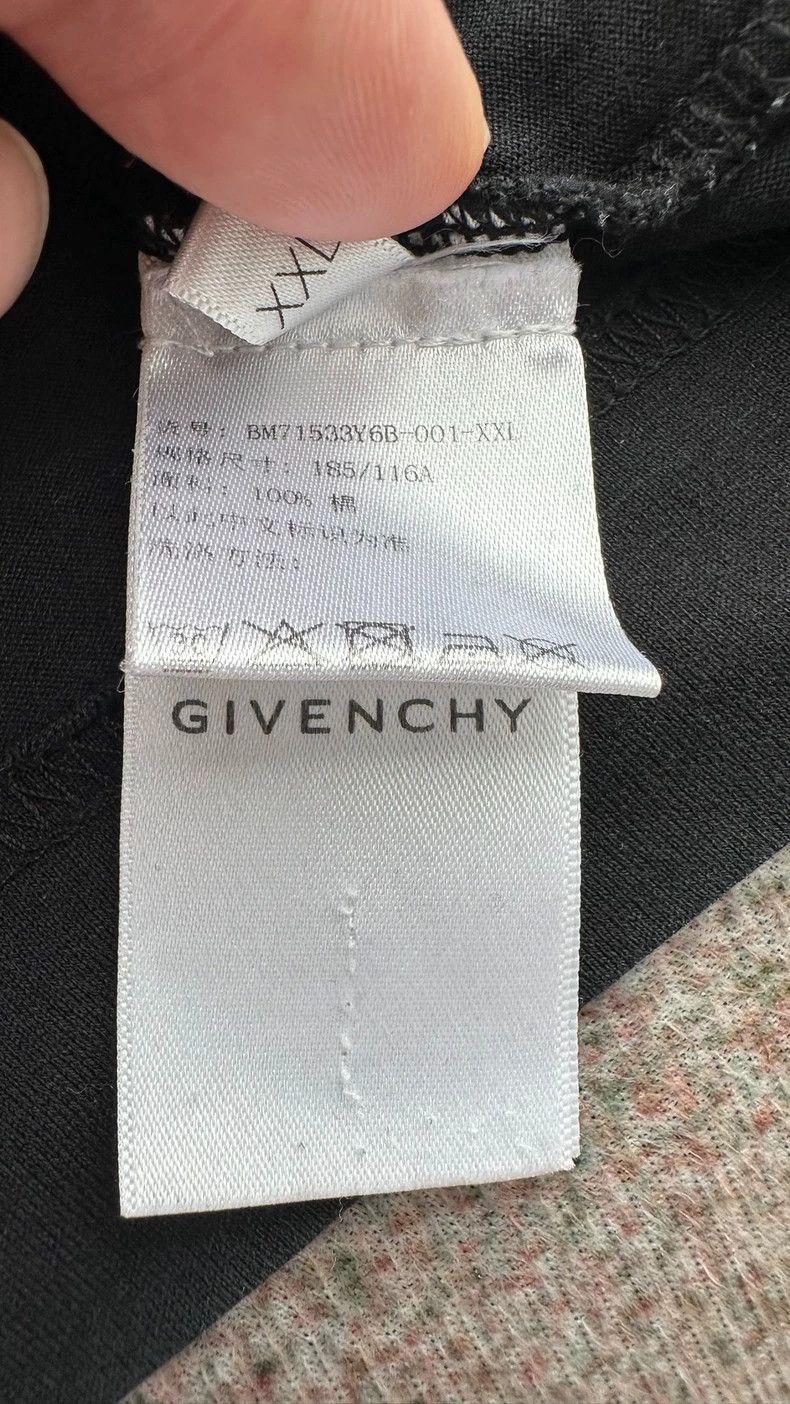 Givenchy Givenchy Short-sleeve shirt Size US XL / EU 56 / 4 - 5 Thumbnail