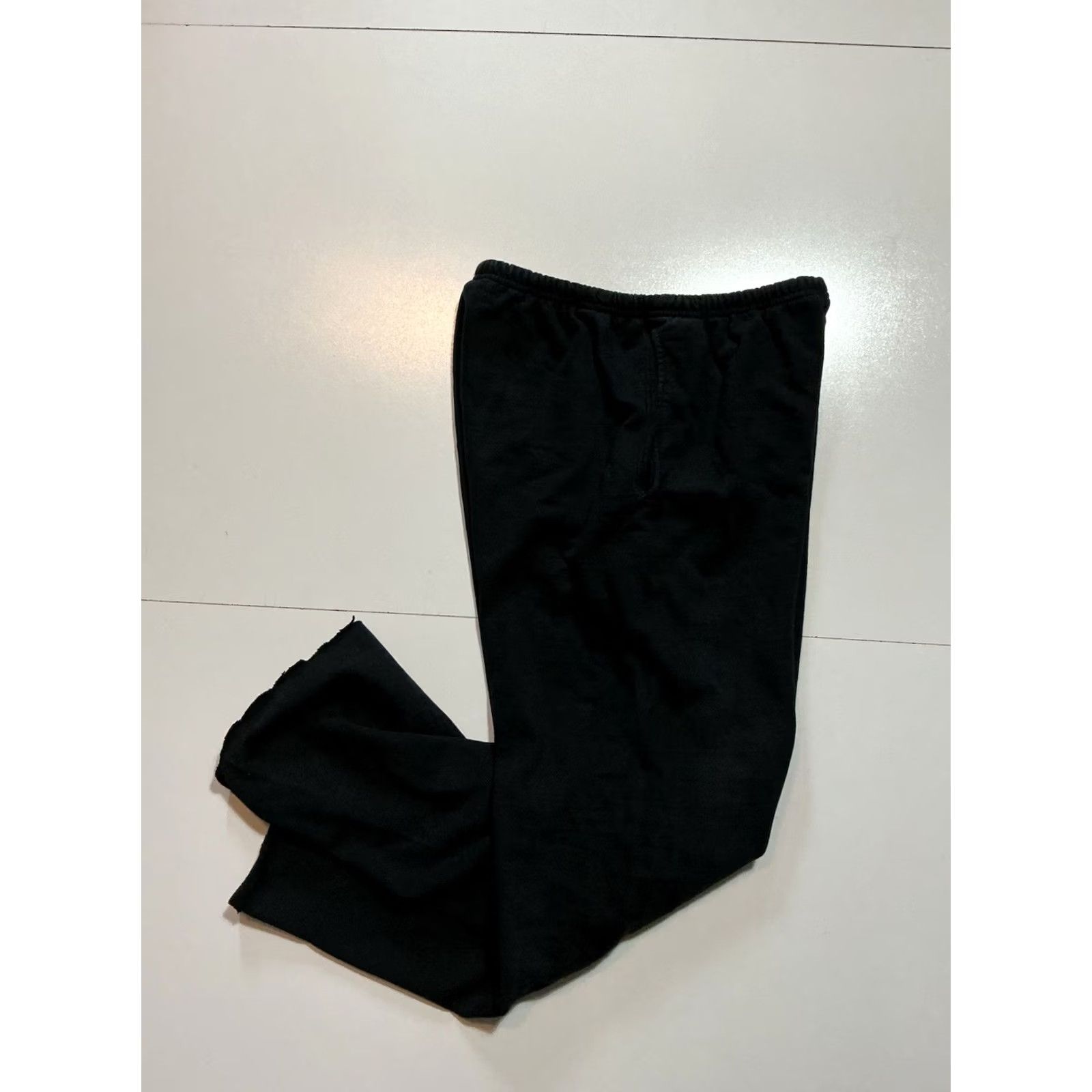 Vintage VINTAGE Everybody .World Sweatpants Shirt or Pants? 100% Recycled Cotton Black Fleece Drawstring Small Mens Size US 29 - 3 Thumbnail