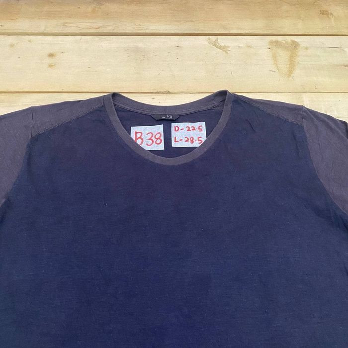 Undercover × Uniqlo B38 UNDERCOVER X UNIQLO JAPAN BASIC TEE Size US L / EU 52-54 / 3 - 2 Thumbnail