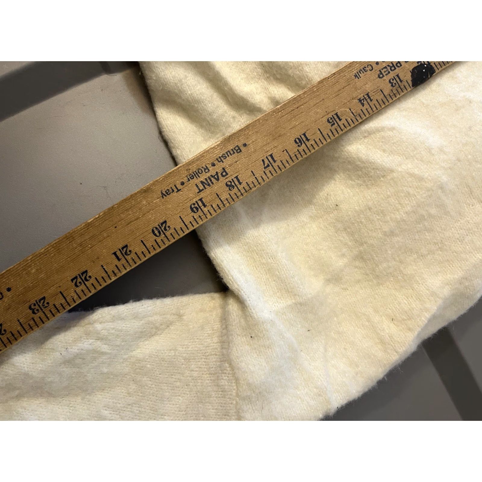 Express EXPRESS V-Neck Sweater Pullover Women's Size M Ivory Wool Blend Long Sleeve Size M / US 6-8 / IT 42-44 - 6 Thumbnail