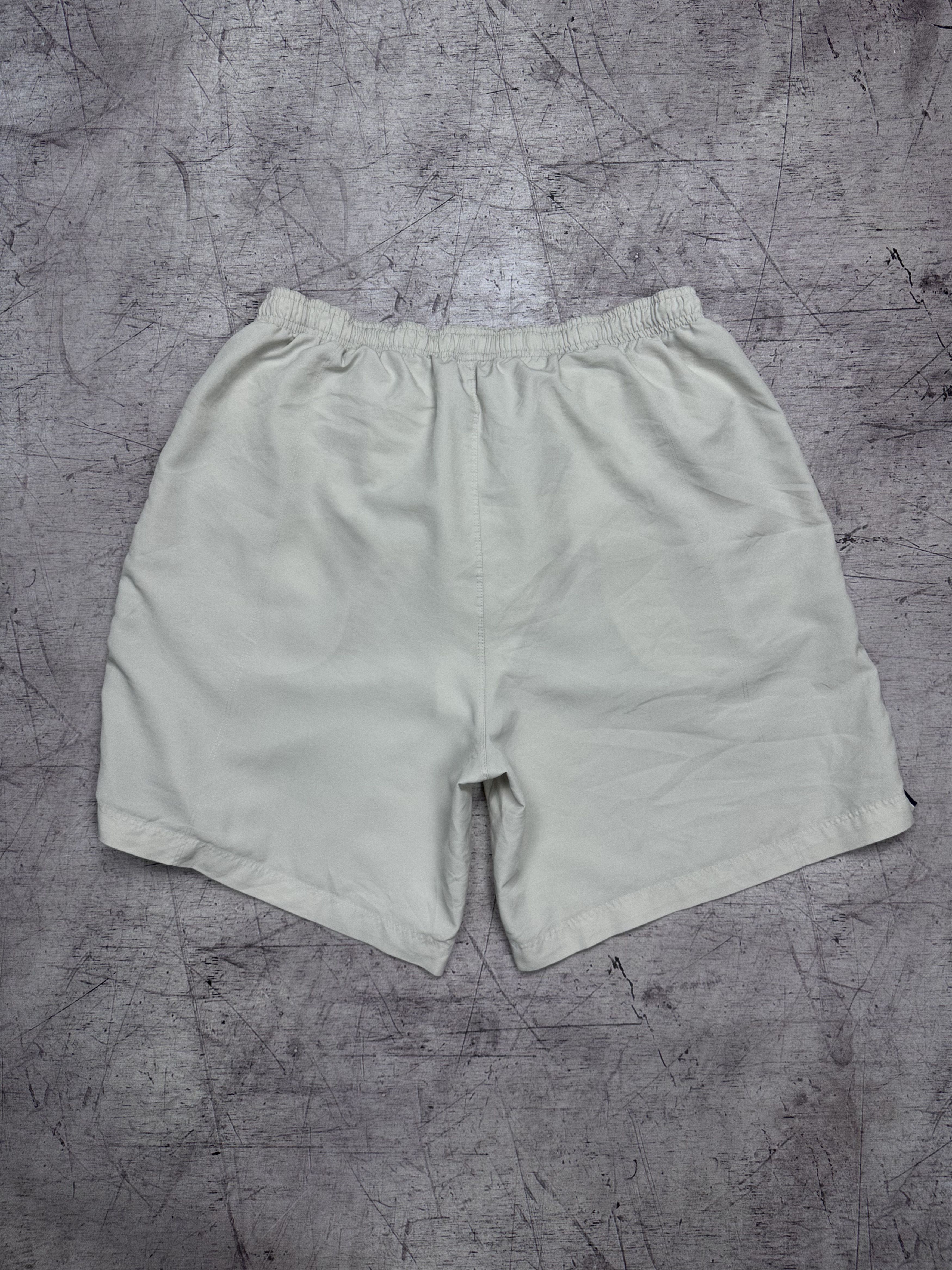 Reebok Reebok Vintage Mens Nylon Shorts Size US 34 / EU 50 - 8 Thumbnail