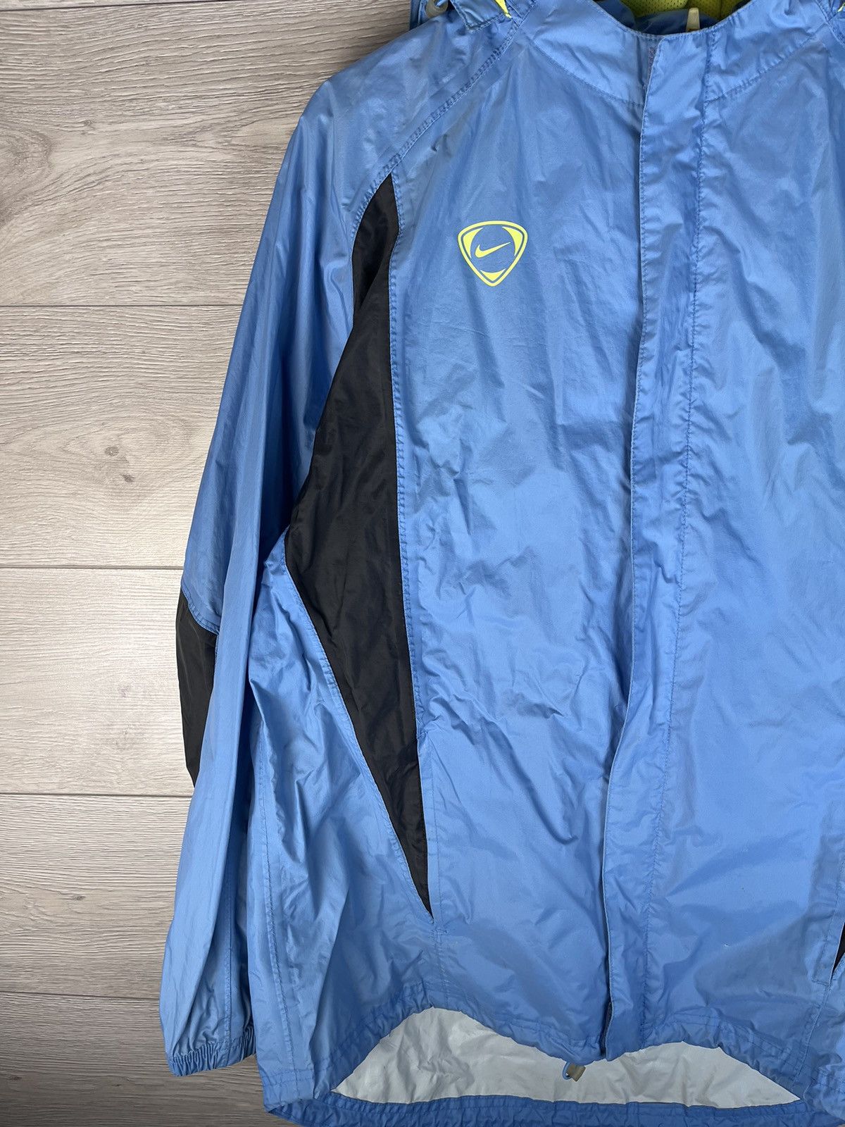 Nike vintage 90s nike windbreaker jacket mens size L Size US L / EU 52-54 / 3 - 4 Thumbnail