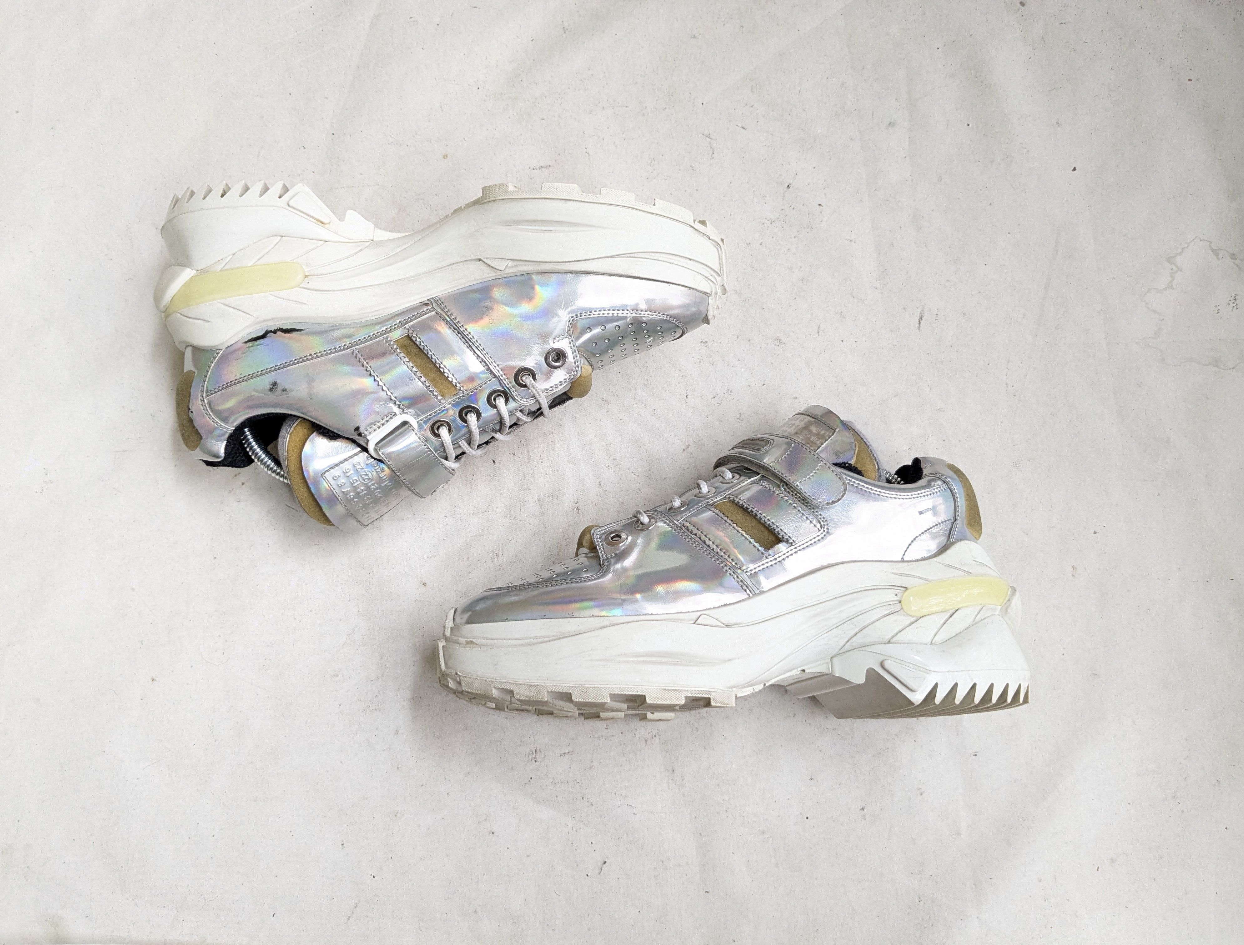 Maison Margiela Maison Margiela Retrofit Sneakers Silver 8 Size US 8 / EU 41 - 1 Thumbnail