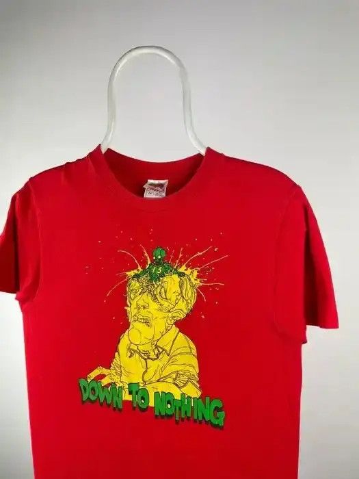 Band Tees Down to nothing T-shirt rock tee band tee size Small Size US S / EU 44-46 / 1 - 2 Thumbnail
