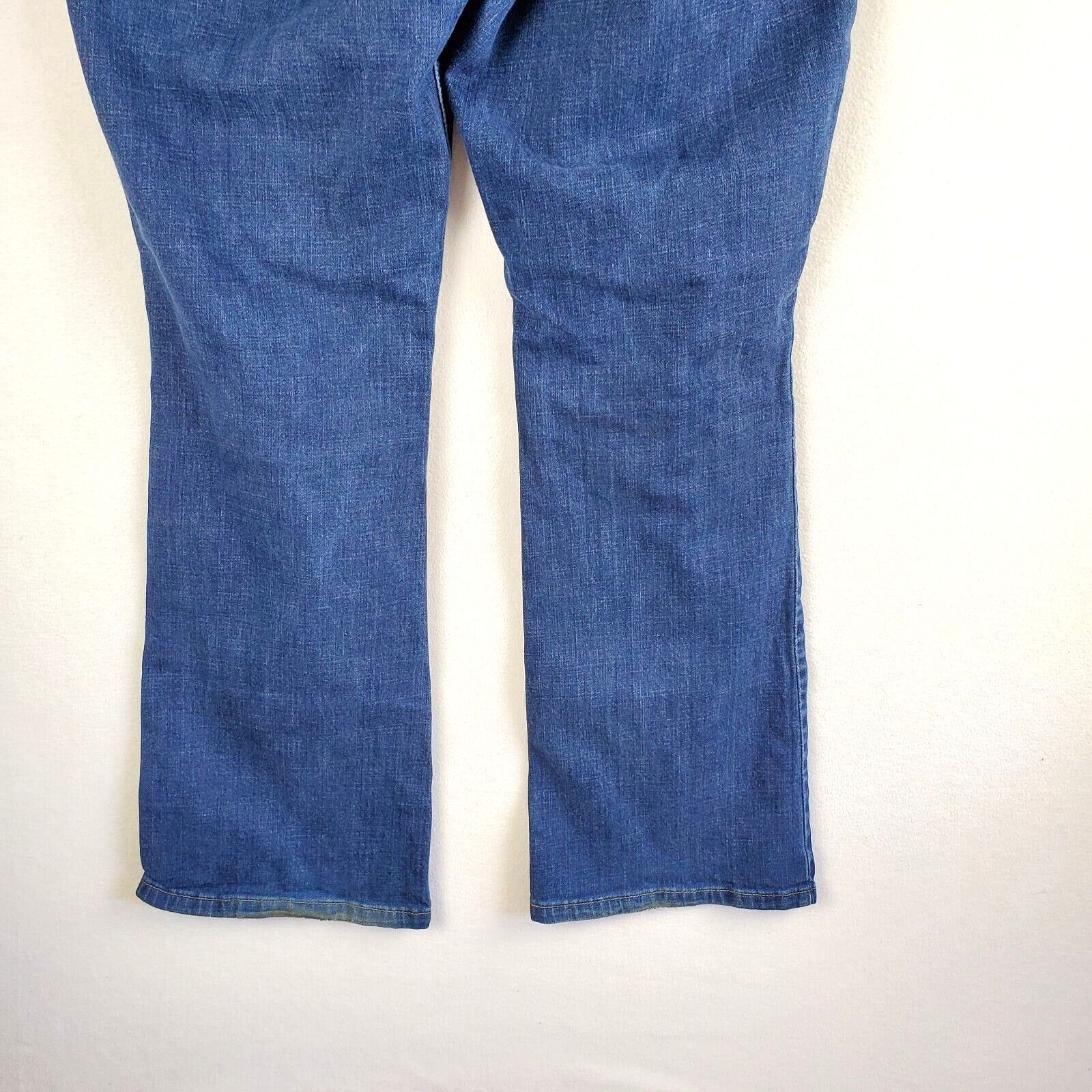 Levi's Levi's 515 Women 10 Jeans Bootcut Denim Medium Wash Mid Rise Size 32" / US 10 / IT 46 - 10 Thumbnail
