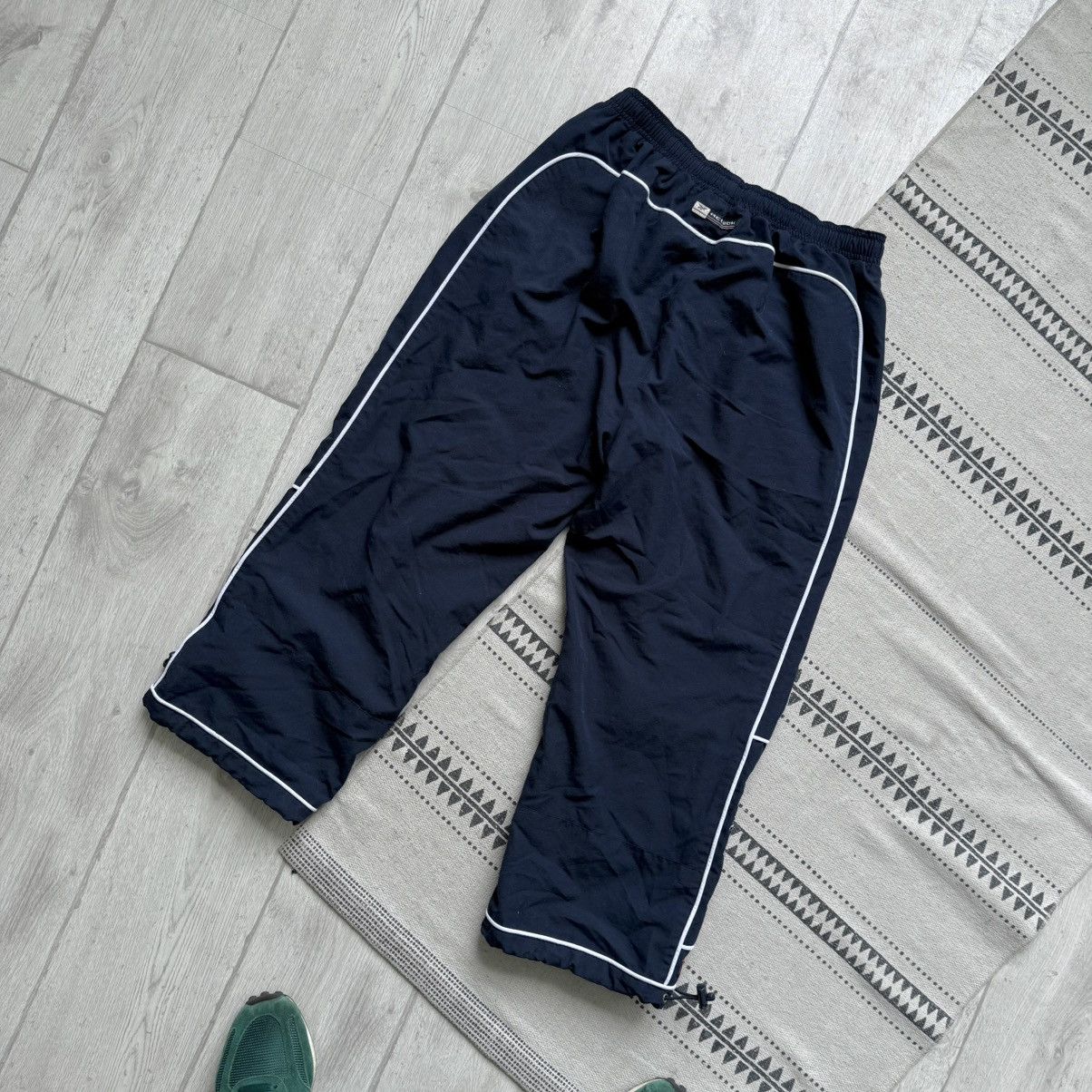 Reebok Vintag Reebok Long short Y2K loose fit Japanese logo Size US 34 / EU 50 - 9 Thumbnail