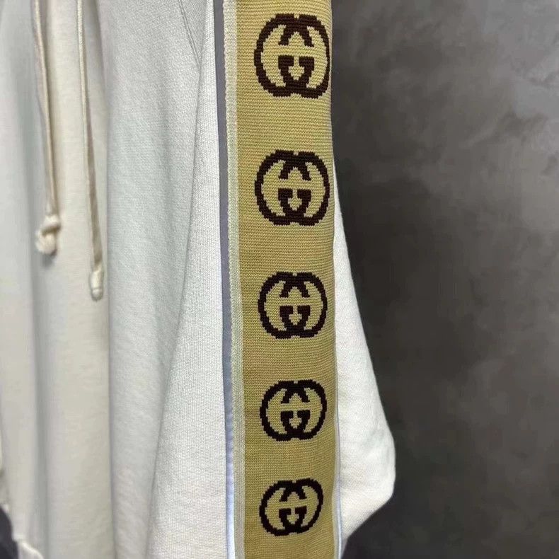 Gucci Gucci The latest white reflective strip string label knitte Size US M / EU 48-50 / 2 - 6 Thumbnail