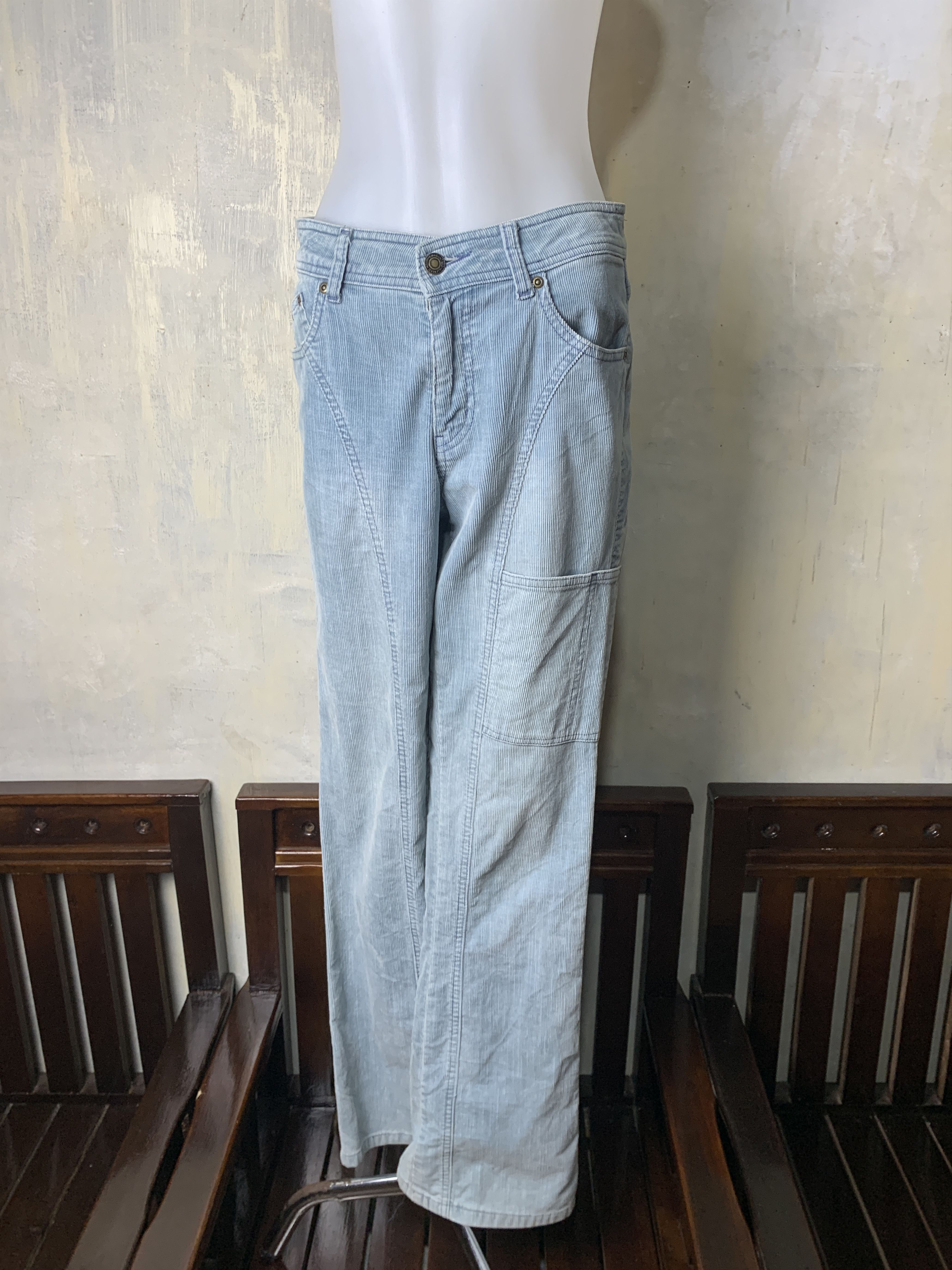 Japanese Brand ikka Baby Blue Corduroy Boot Cut Flare Pants (30) Size 30" / US 8 / IT 44 - 2 Thumbnail
