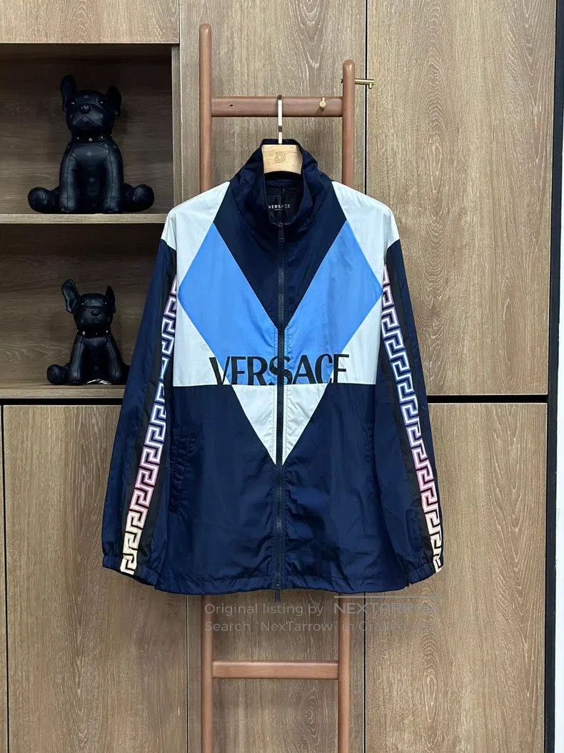 Versace Versace Casual hooded jacket Size US XL / EU 56 / 4 - 1 Thumbnail