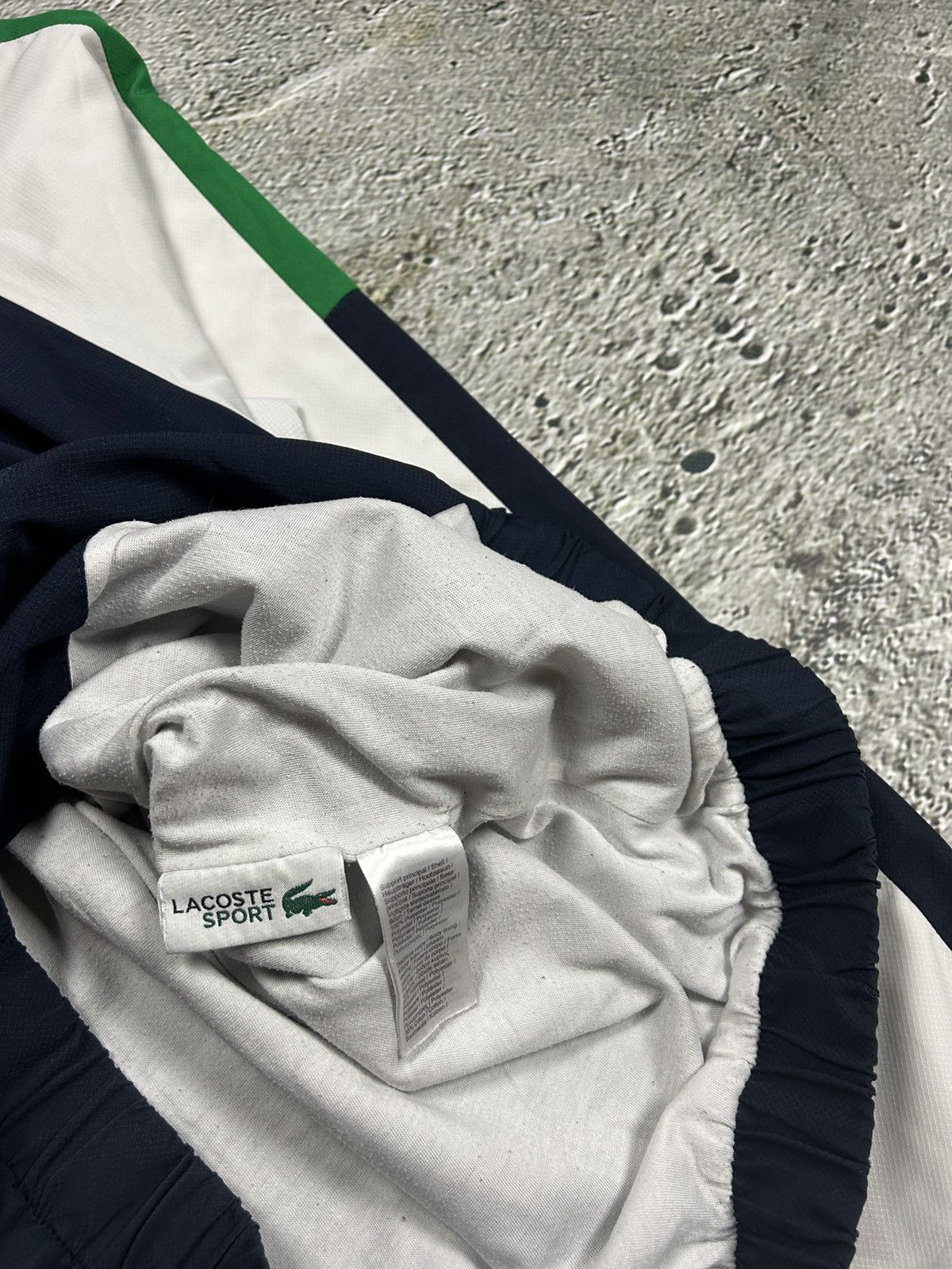 Lacoste Lacoste track suit vintage navy pants windbreaker small logo Size US XL / EU 56 / 4 - 6 Thumbnail