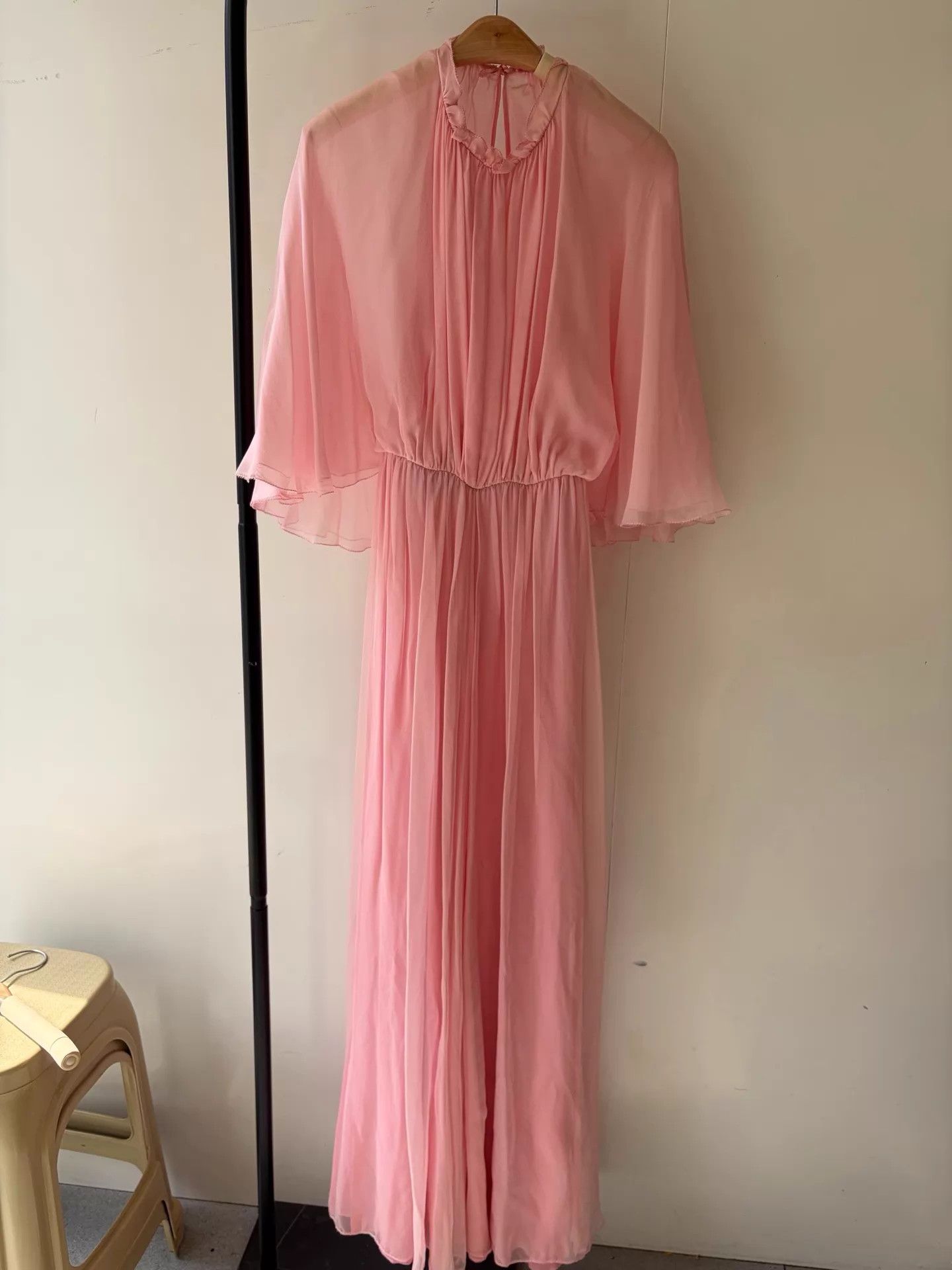 Valentino Valentino Runway Silk Pink Long Dress 38 Size XS / US 0-2 / IT 36-38 - 1 Thumbnail