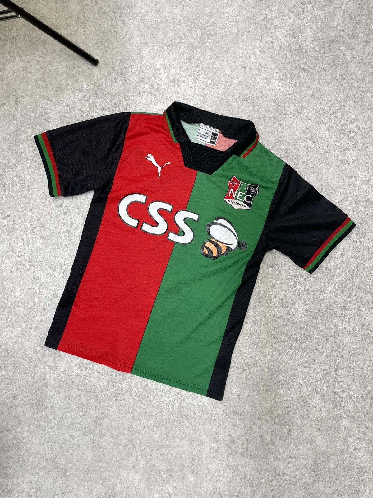 Nike × Puma Puma CSS NEC Nijmegen Home Shirt 2001-2002 Size US M / EU 48-50 / 2 - 1 Thumbnail