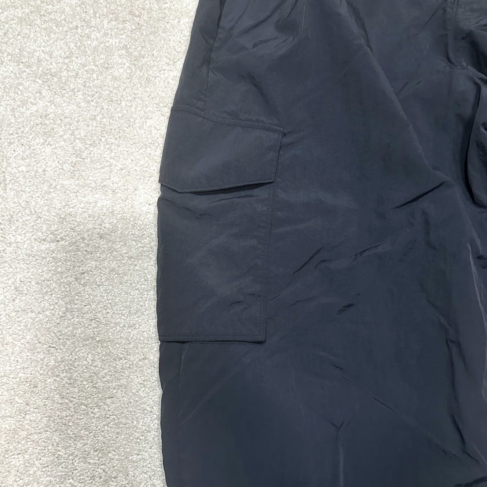 Vintage Gilly Hicks Windbreaker Pants Women XL Black 90s Para Cord Track Pants Convertible Windbreaker Inseam 31in Regular Fit Size 40" / US 18 - 5 Thumbnail