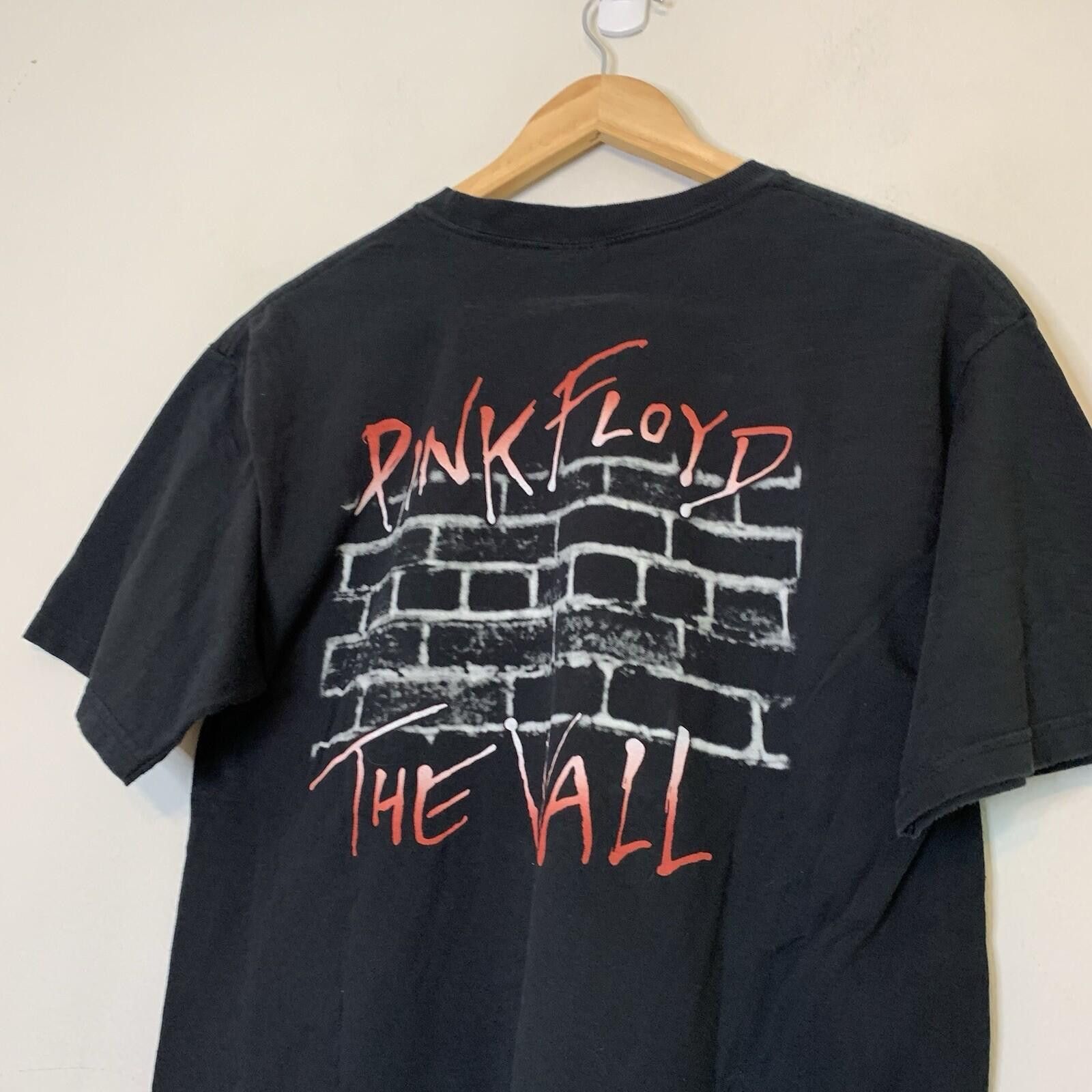Vintage Vintage Pink Floyd The Wall Graphic Band Shirt Black Size M Size US M / EU 48-50 / 2 - 4 Thumbnail