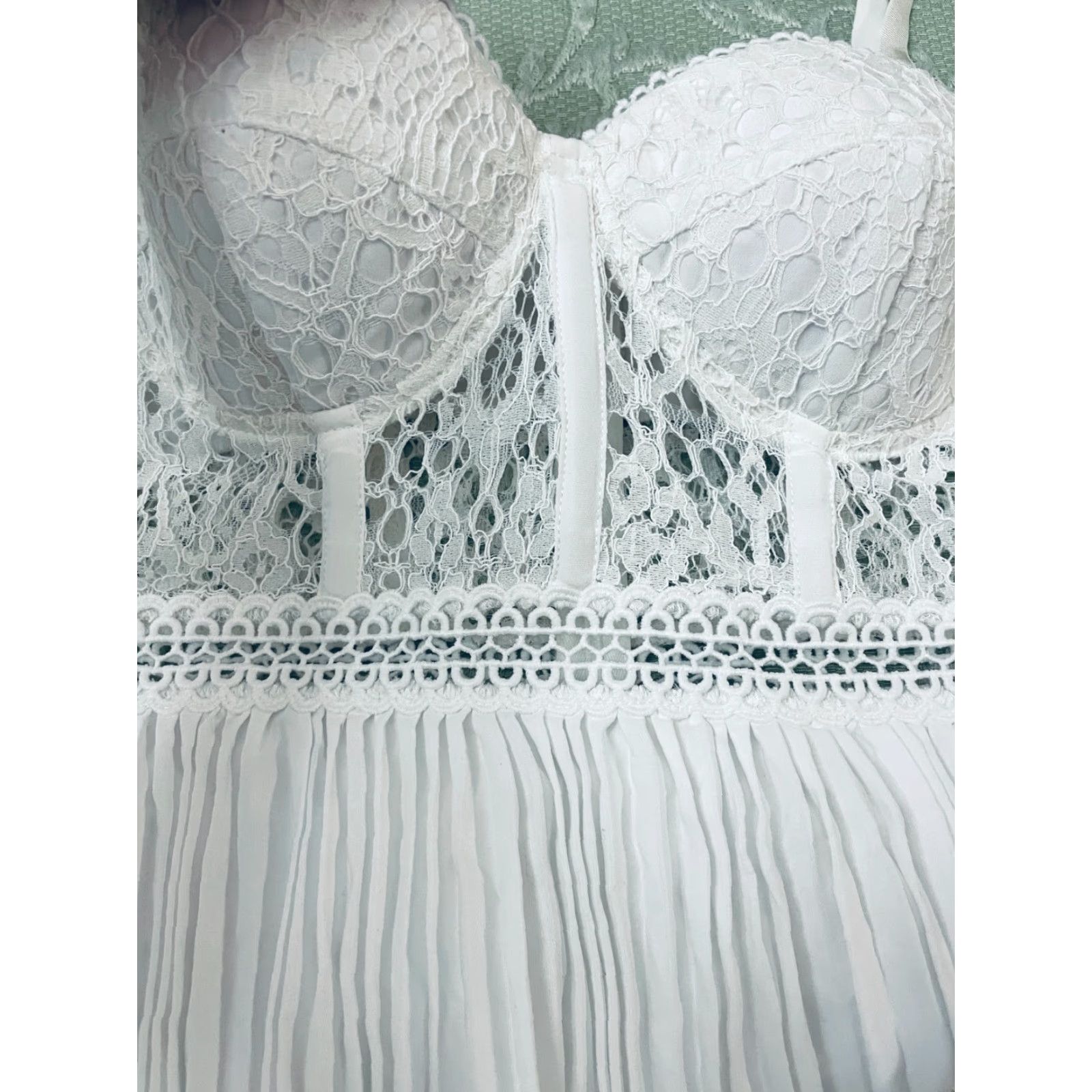 Vintage ASOS DESIGN Lace Tiered Mini Dress Women’s Small White Corset Bustier Party Boho Size S / US 4 / IT 40 - 5 Thumbnail