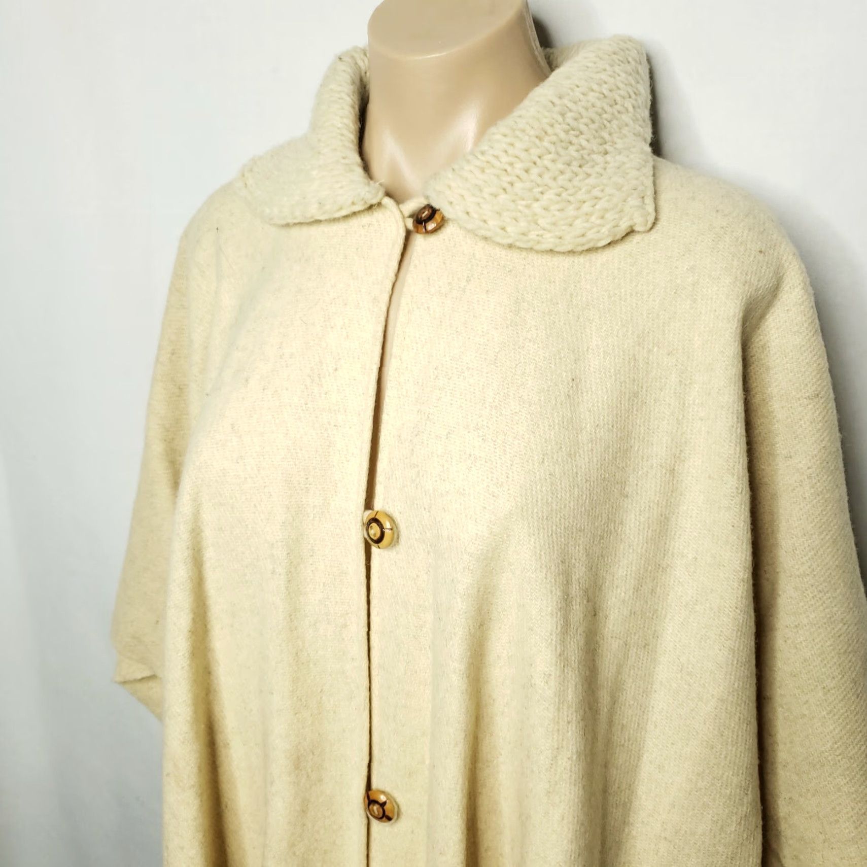 Vintage VINTAGE Beige Oatmeal Wool Blanket Poncho Cape Cream Sweater Knit Collar One Size Womens M? Size ONE SIZE - 7 Thumbnail