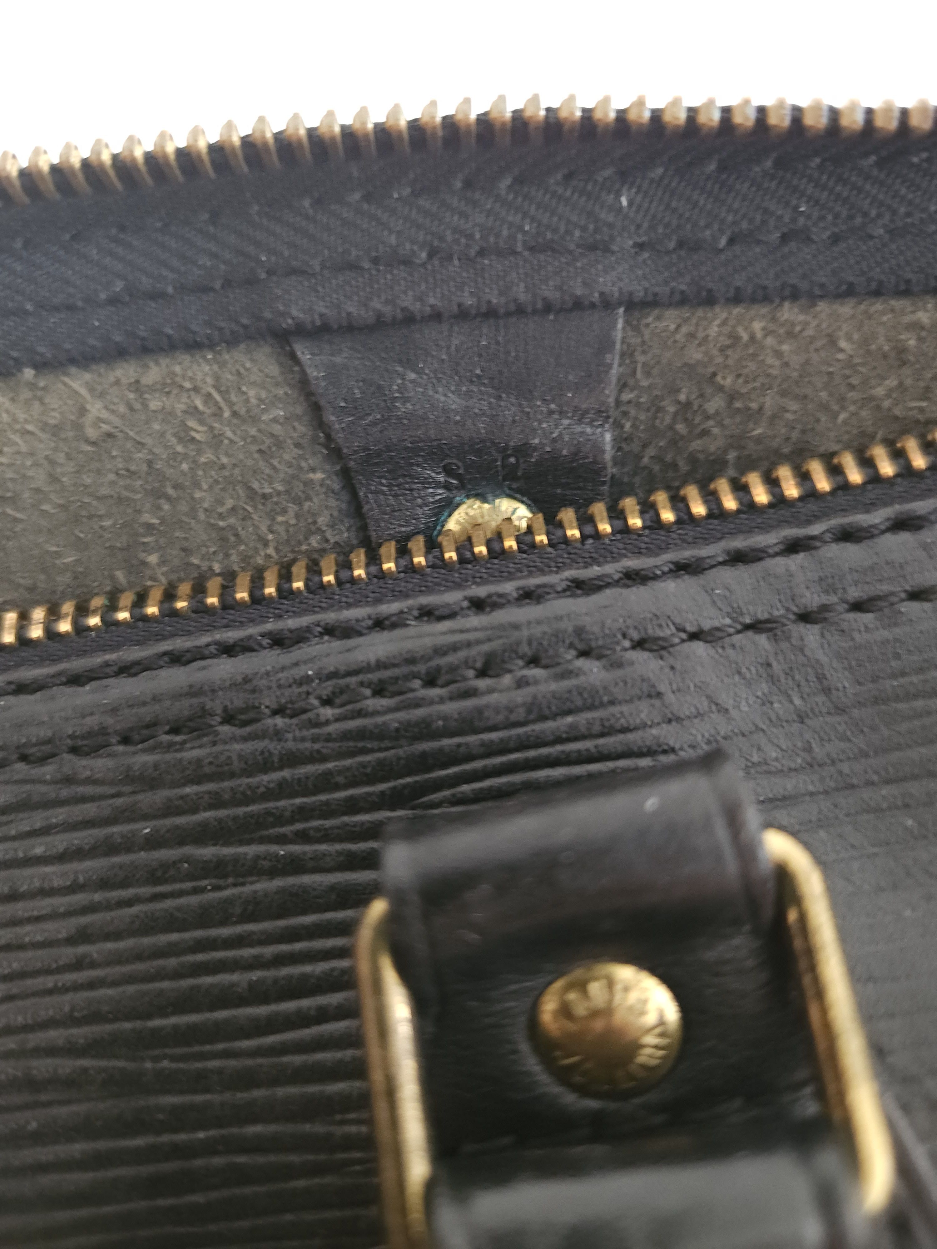 Louis Vuitton Vtg 80s Louis Vuitton epi leather speedy 30 mini boston bag Size ONE SIZE - 25 Thumbnail